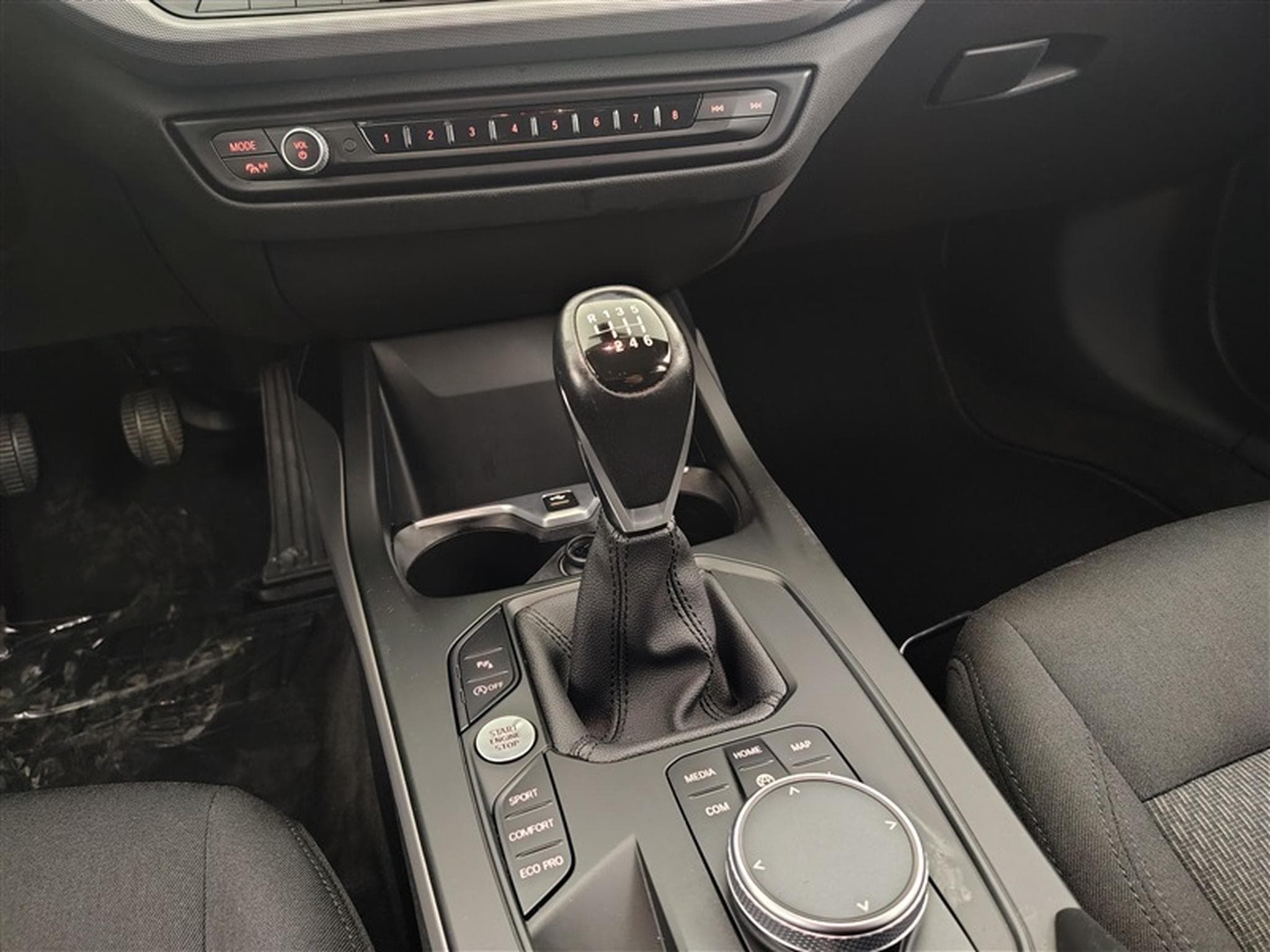 BMW 116 116i Business Line NAVI/FULL LED/JA16/PDC AV AR (2023) - Photo 12