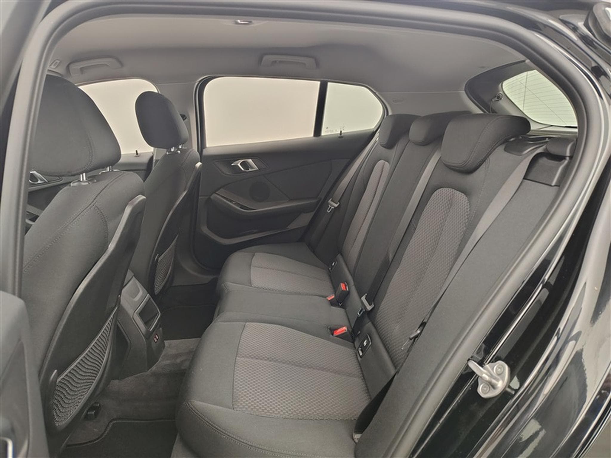 BMW 116 116i Business Line NAVI/FULL LED/JA16/PDC AV AR (2023) - Photo 13