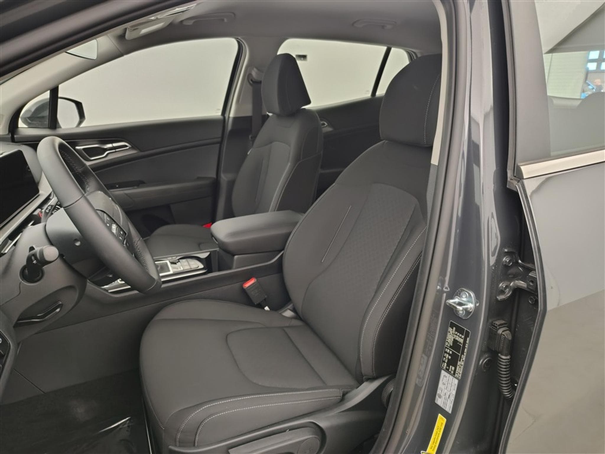 Kia Sportage 1.6 T-GDi 150cv DCT LX NAVI / FULL LED / CAMERA / KEYLESS (2026) - Photo 7