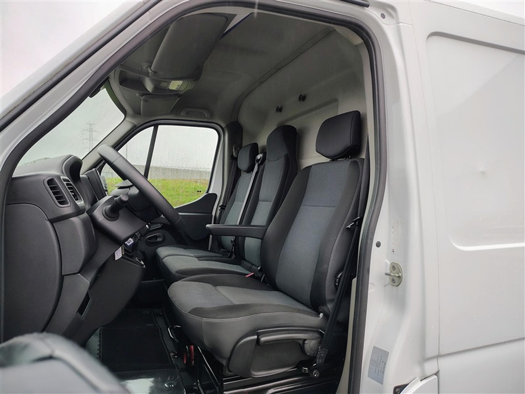 Renault Master 2.3 dCi 33 L1H1 + ELEVATEUR (2020) - Photo 7