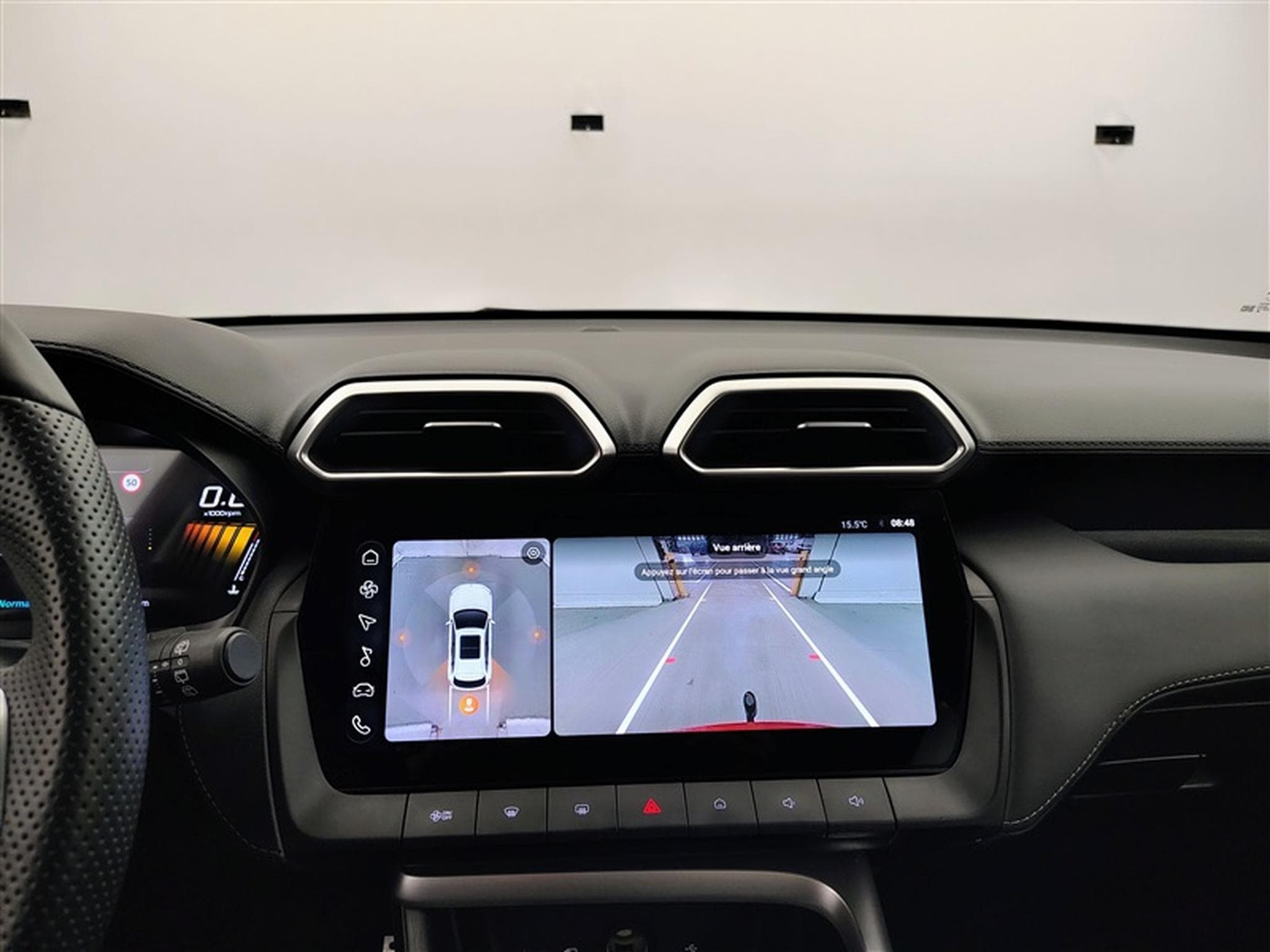 MG ZS 1.5 Hybrid+ Luxury°NAV°CARPLAY°CAM360°PDC°FULL LED°JA18 (2025) - Photo 18