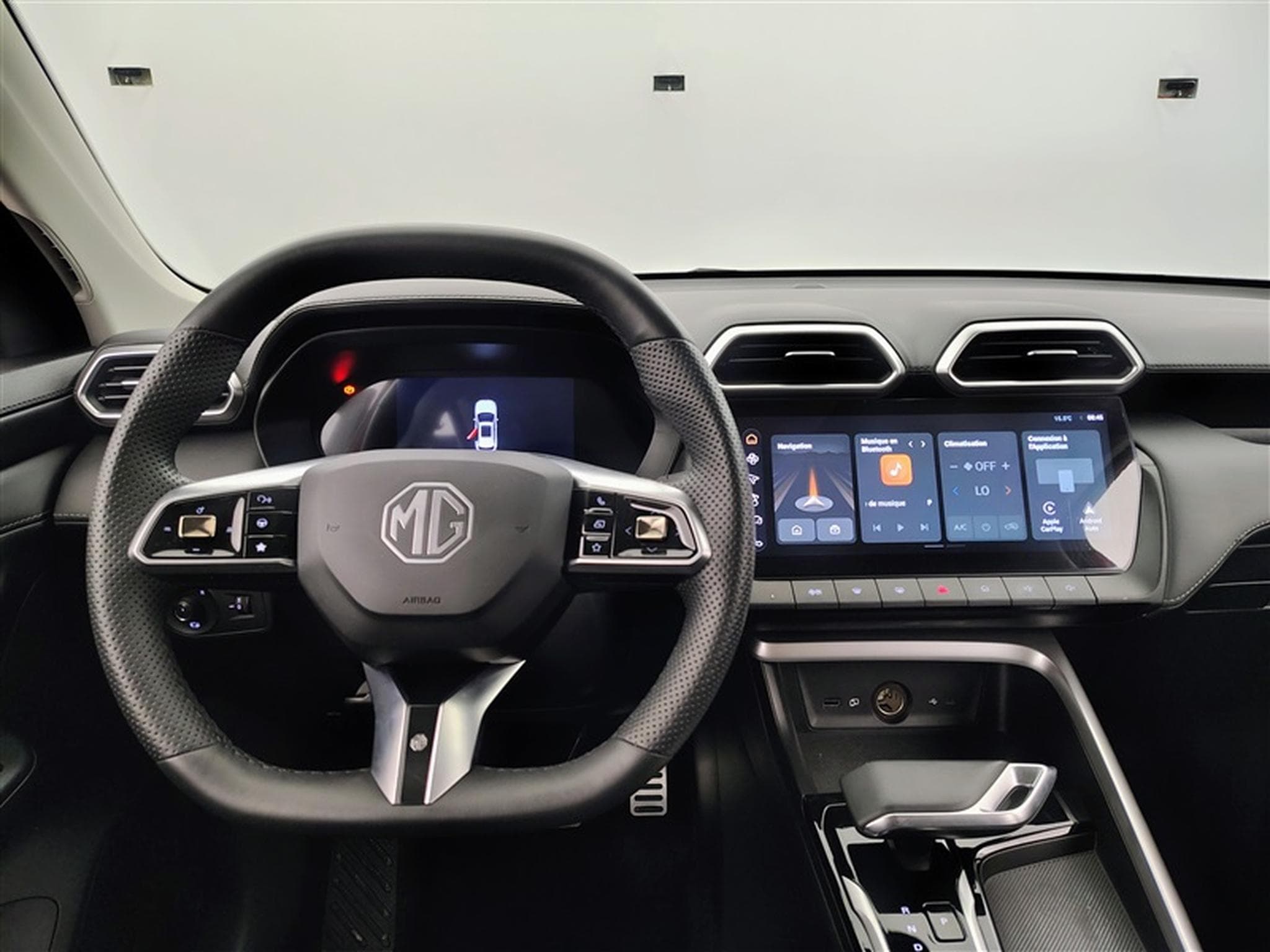 MG ZS 1.5 Hybrid+ Luxury°NAV°CARPLAY°CAM360°PDC°FULL LED°JA18 (2025) - Photo 9