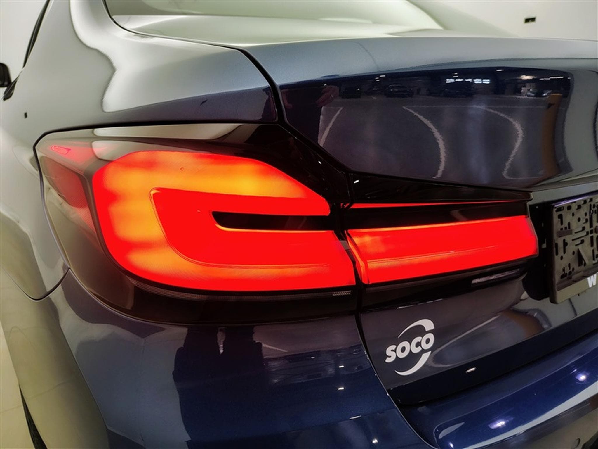 BMW 520 520eA PHEV NAVI / CUIR / FULL LED / HUD (2022) - Photo 16