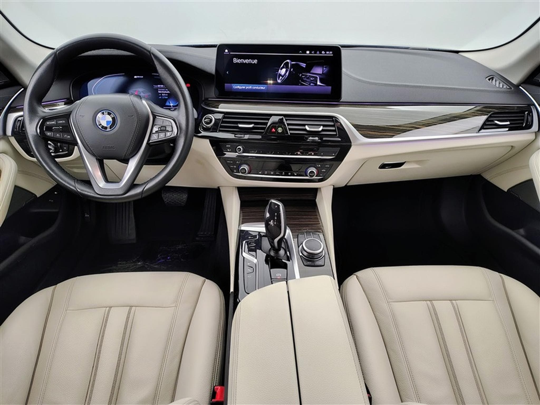 BMW 520 520eA PHEV NAVI / CUIR / FULL LED / HUD (2022) - Photo 8