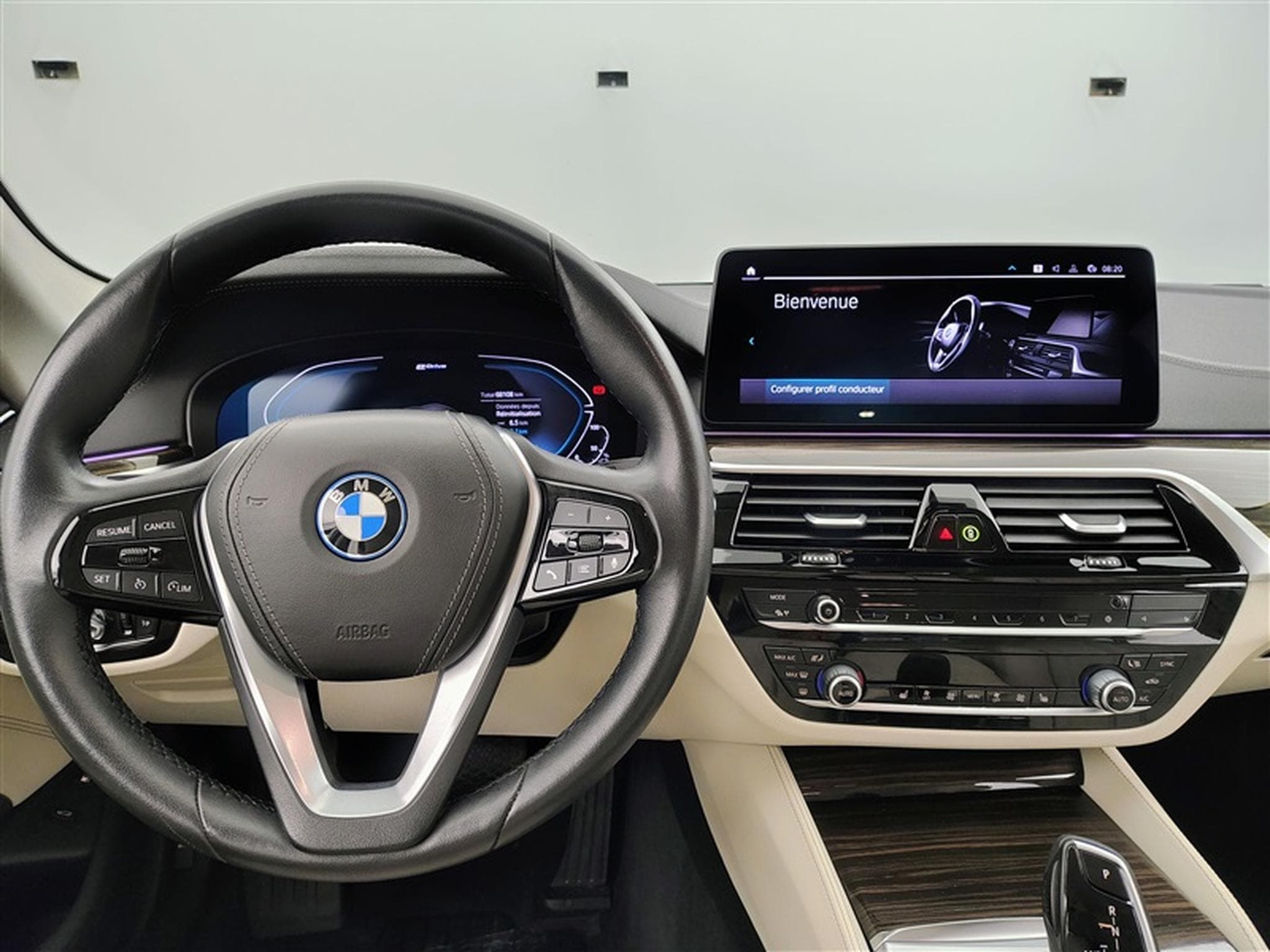 BMW 520 520eA PHEV NAVI / CUIR / FULL LED / HUD (2022) - Photo 9