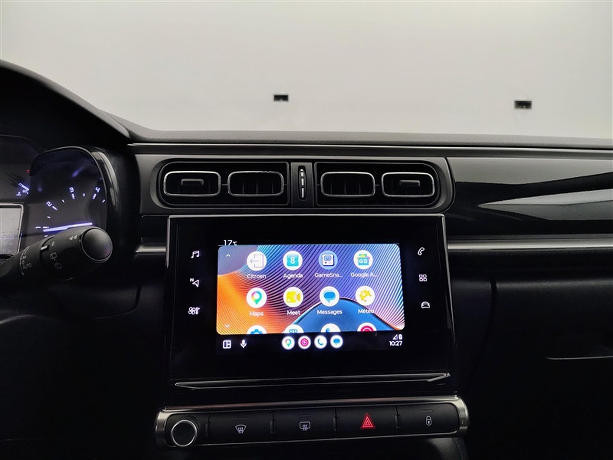 Citroen C3 1.2i PureTech Feel NAVI / FULL LED / CARPLAY (2024) - Photo 19