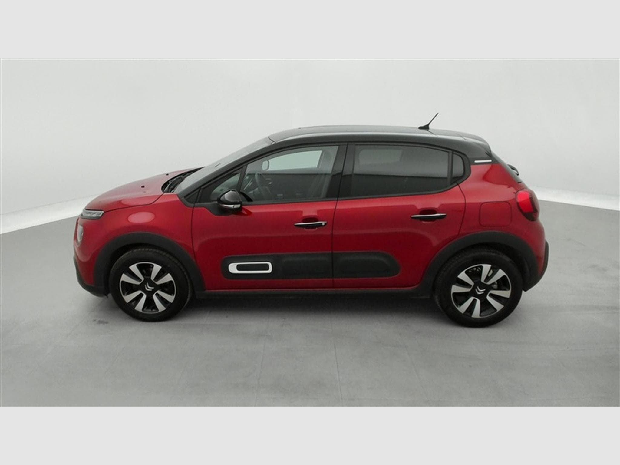 Citroen C3 1.2i PureTech Feel NAVI / FULL LED / CARPLAY (2024) - Photo 3
