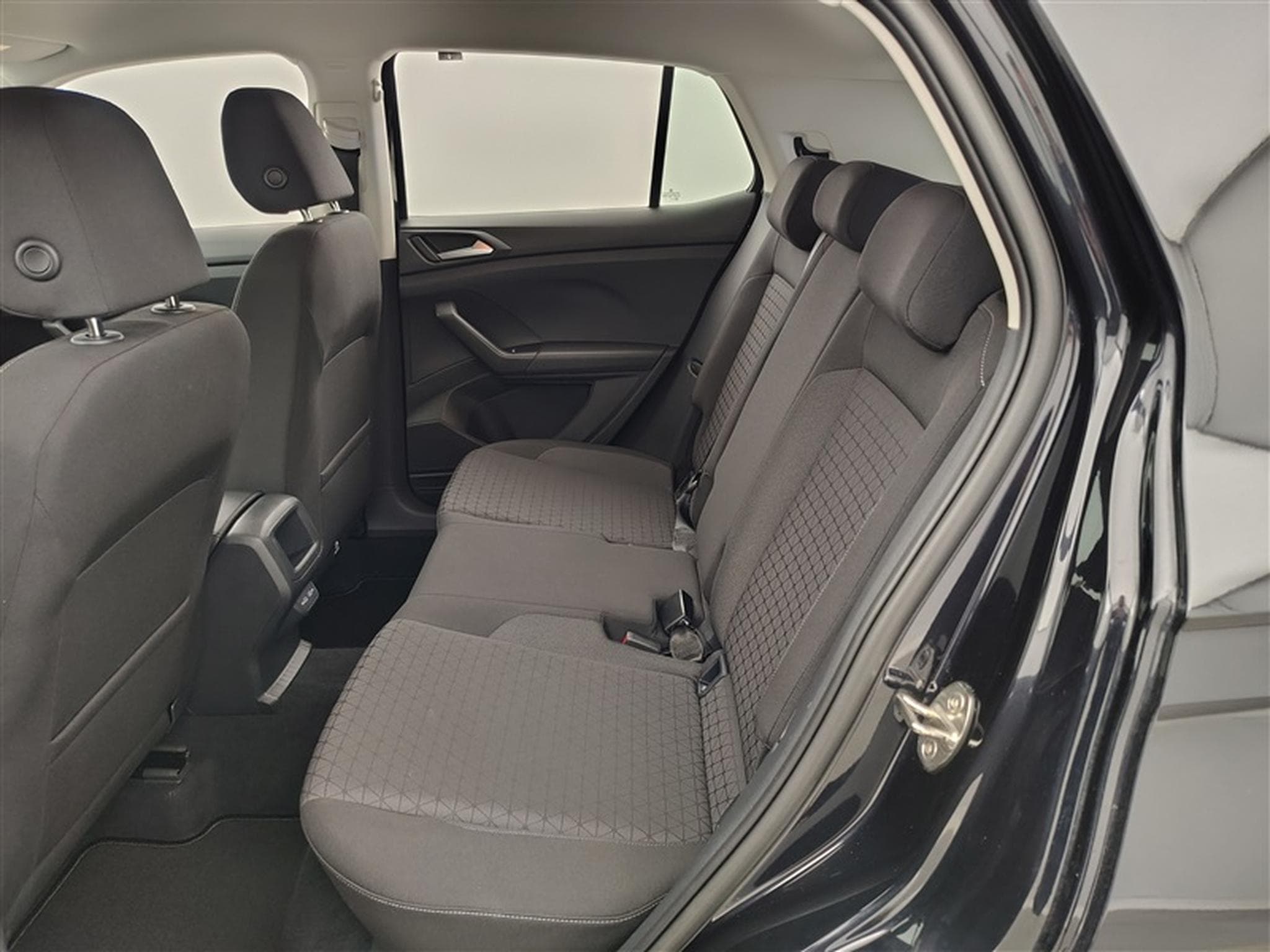 VW T-Cross 1.0 TSI Life (2024) - Photo 13