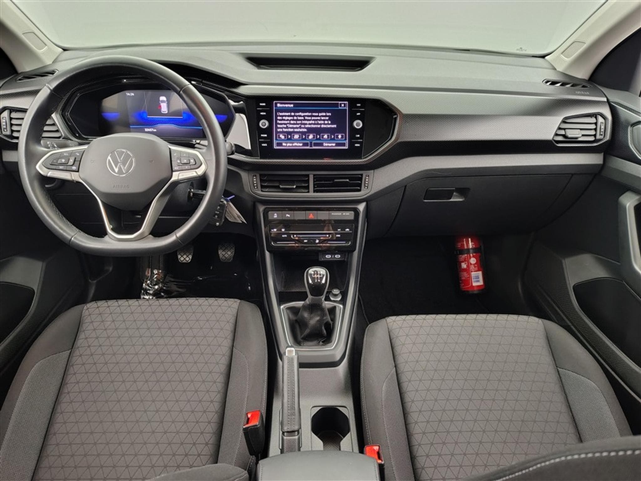 VW T-Cross 1.0 TSI Life (2024) - Photo 8