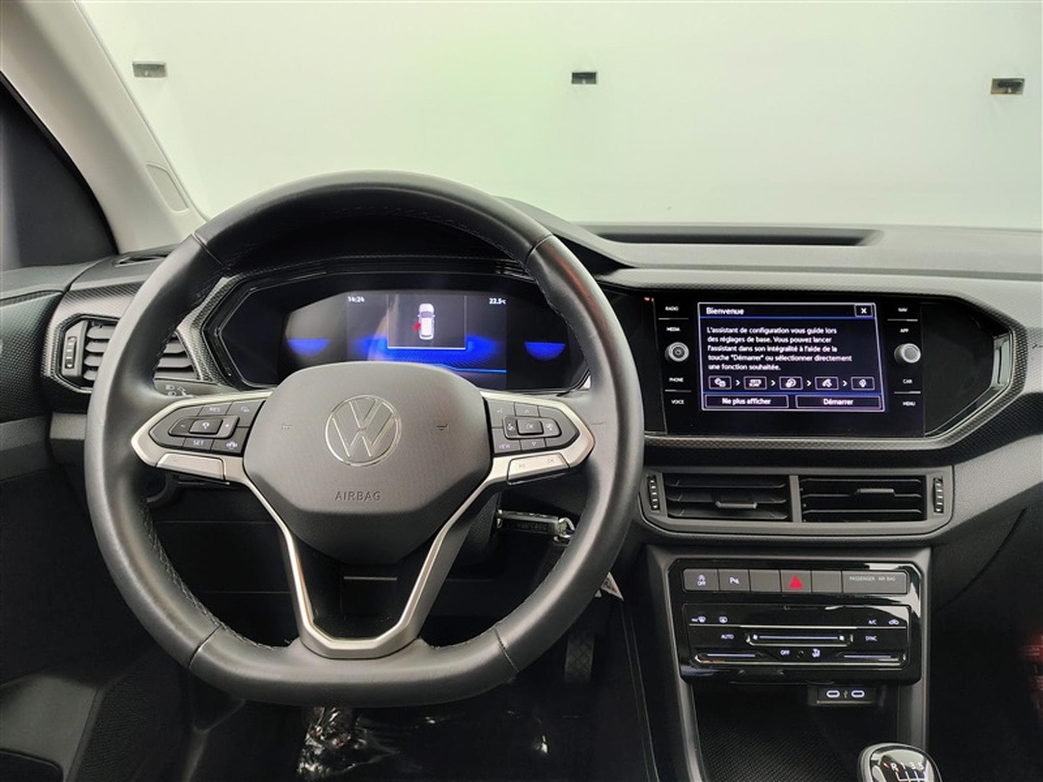 VW T-Cross 1.0 TSI Life (2024) - Photo 9