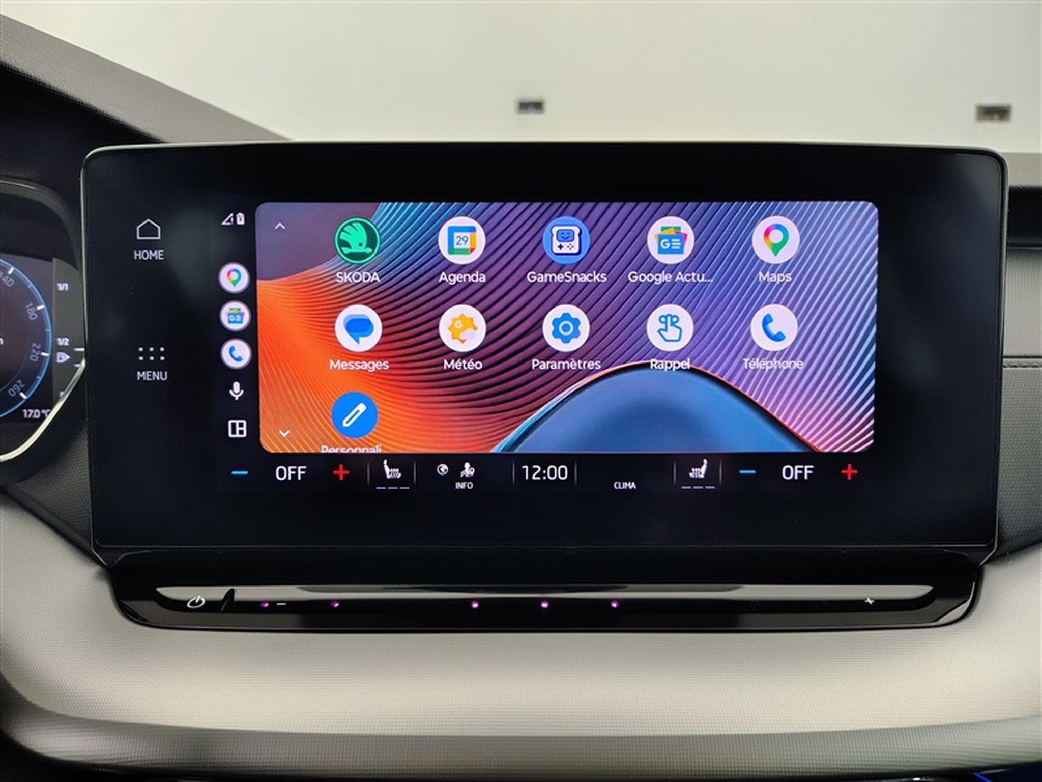 Skoda Octavia 1.5 e-TSi 150cv DSG Selection CARPLAY / FULL LED / CAMERA (2025) - Photo 22