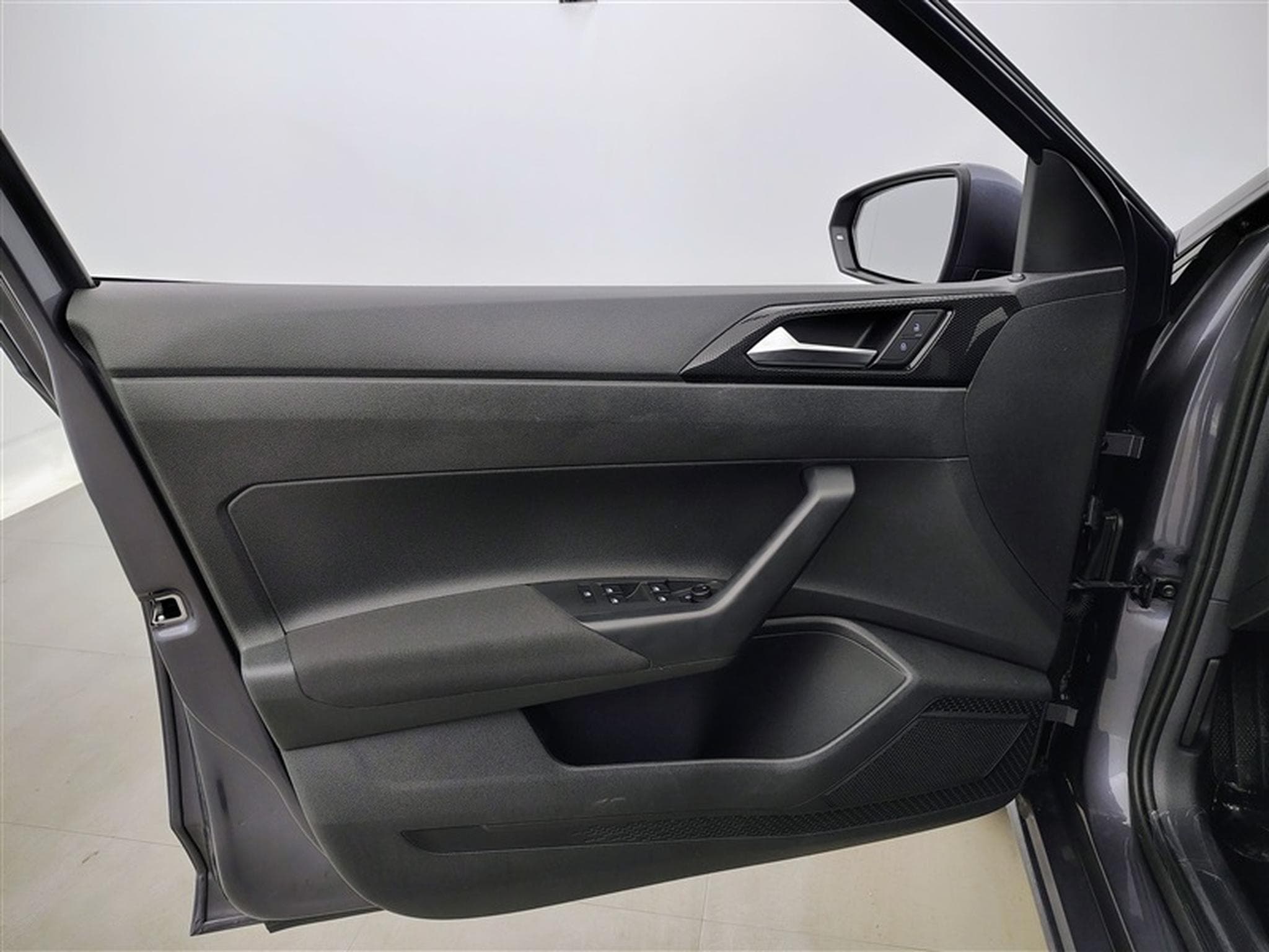 VW Polo 1.0 TSI 95Cv DSG Urban CARPLAY / CAMERA / PDC / ALU (2024) - Photo 17