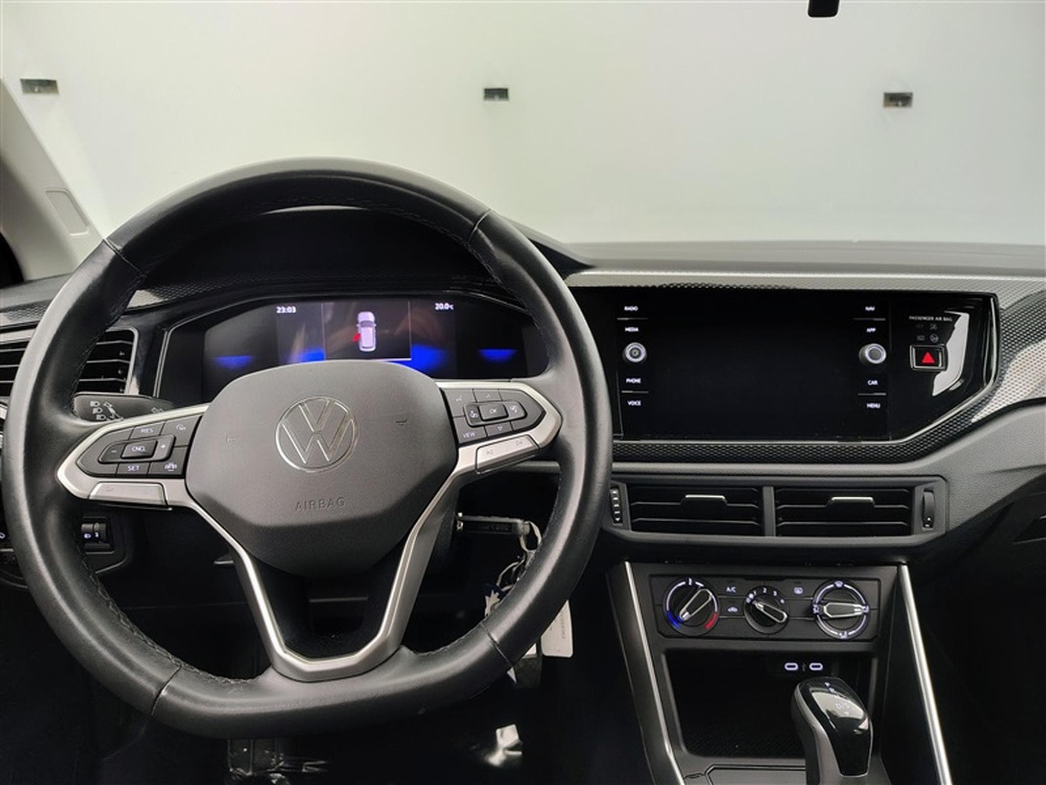 VW Polo 1.0 TSI 95Cv DSG Urban CARPLAY / CAMERA / PDC / ALU (2024) - Photo 9