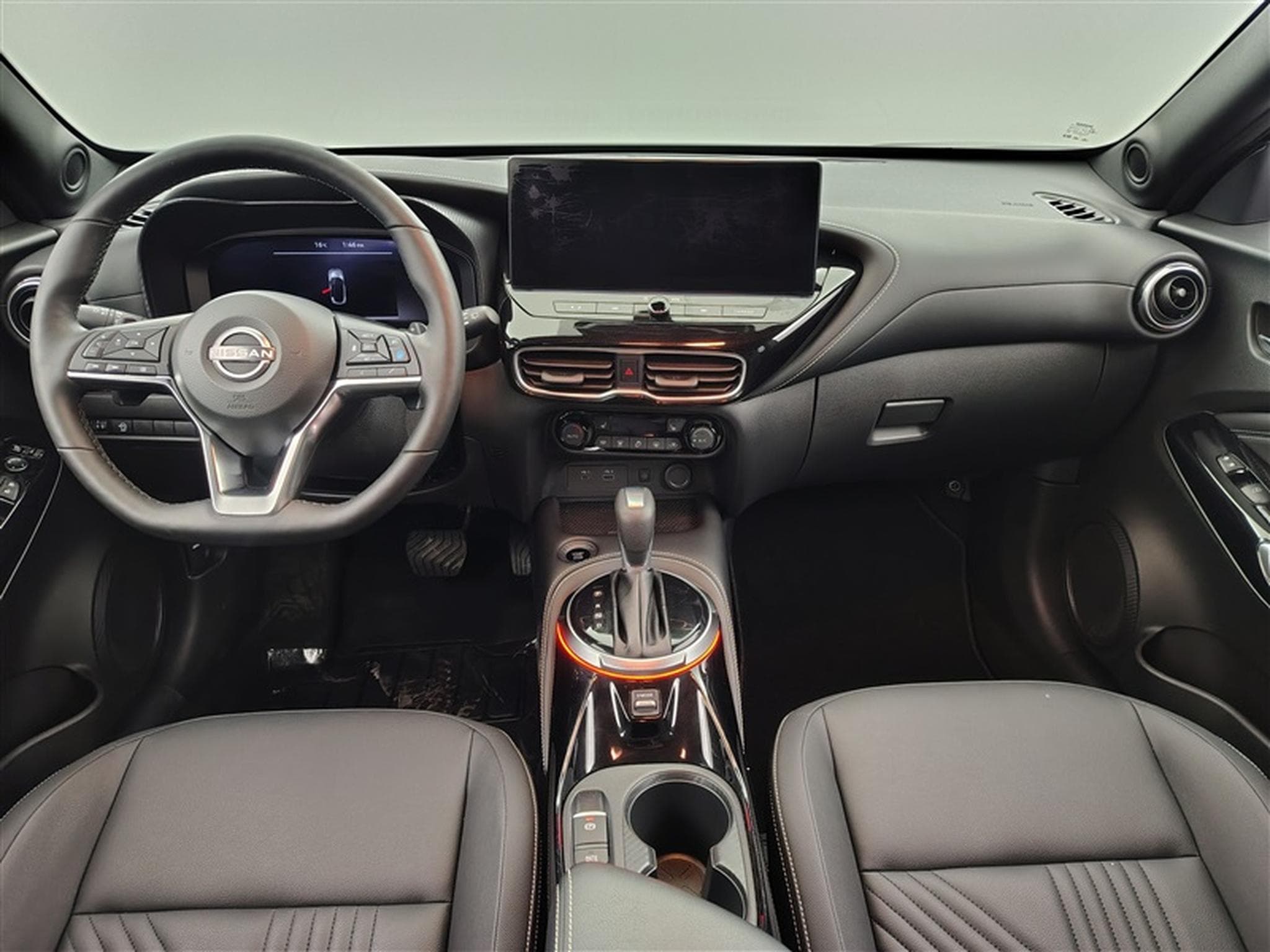 Nissan Juke 1.0 DIG-T 115cv DCT Tekna NAVI / FULL LED / CUIR / JA 19" (2025) - Foto 8