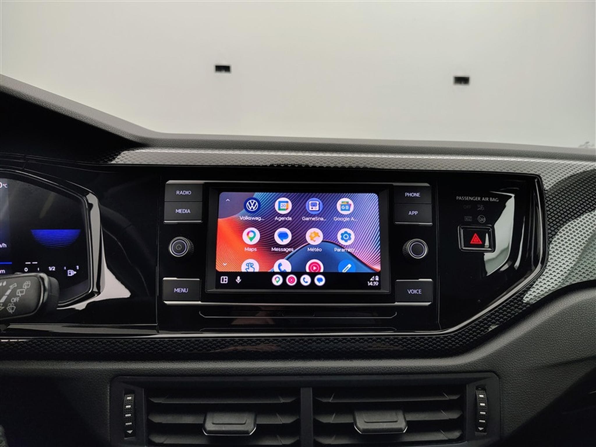 VW Taigo 1.0 TSI 95cv Life *APP CONNECT / FULL LED / CAMERA / JA 16"* (2023) - Foto 20