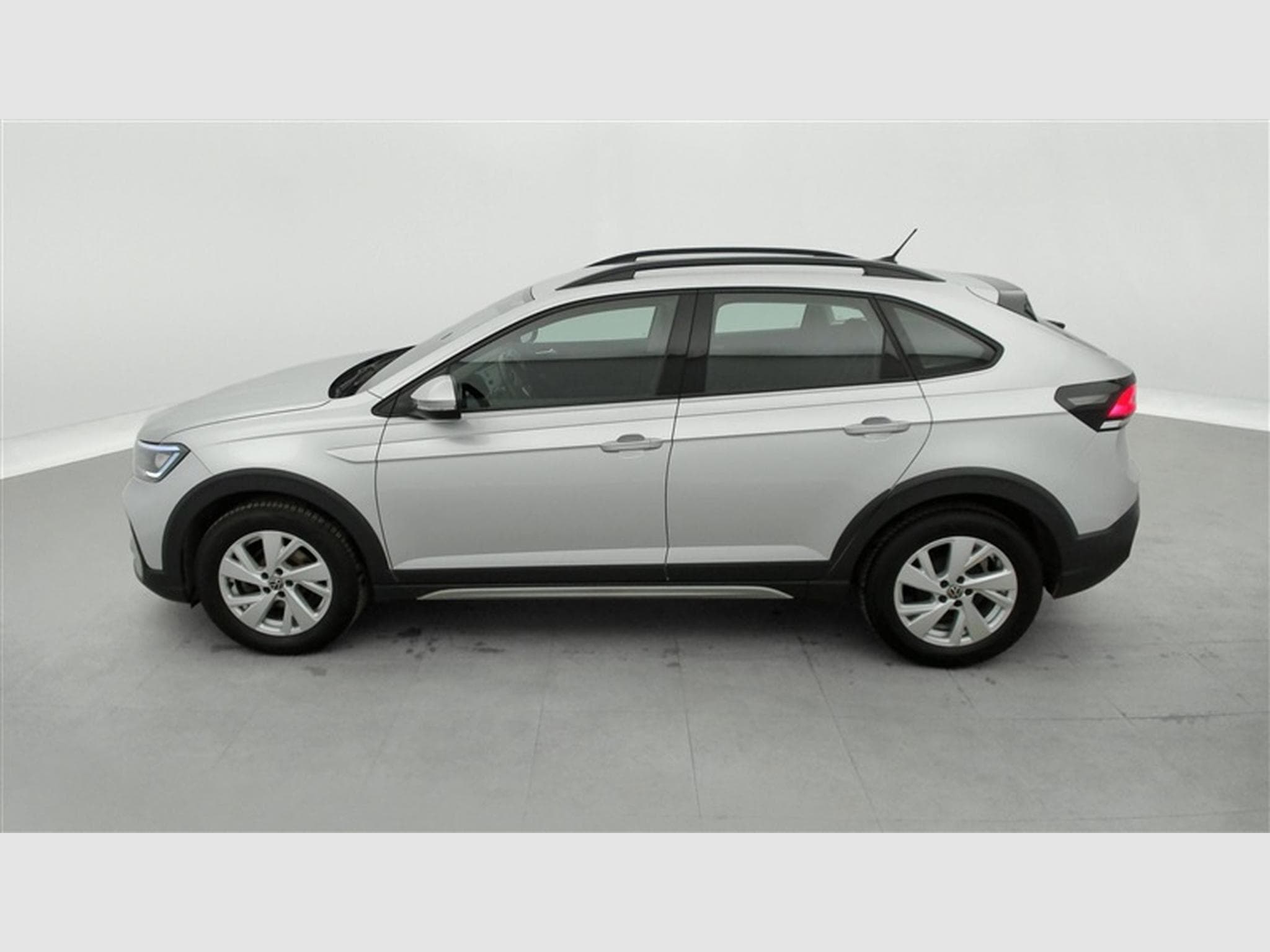 VW Taigo 1.0 TSI 95cv Life *APP CONNECT / FULL LED / CAMERA / JA 16"* (2023) - Foto 3