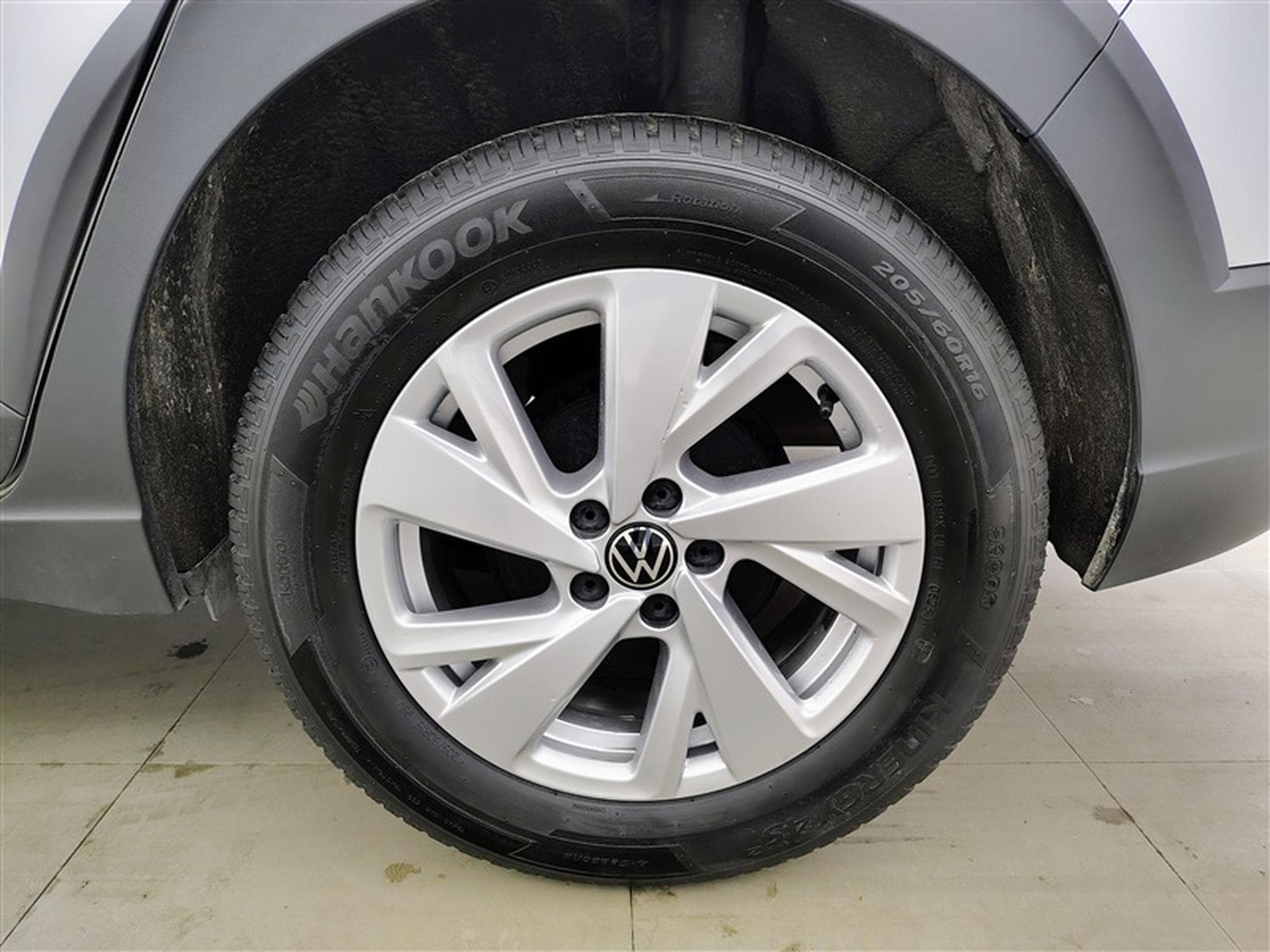 VW Taigo 1.0 TSI 95cv Life *APP CONNECT / FULL LED / CAMERA / JA 16"* (2023) - Foto 6