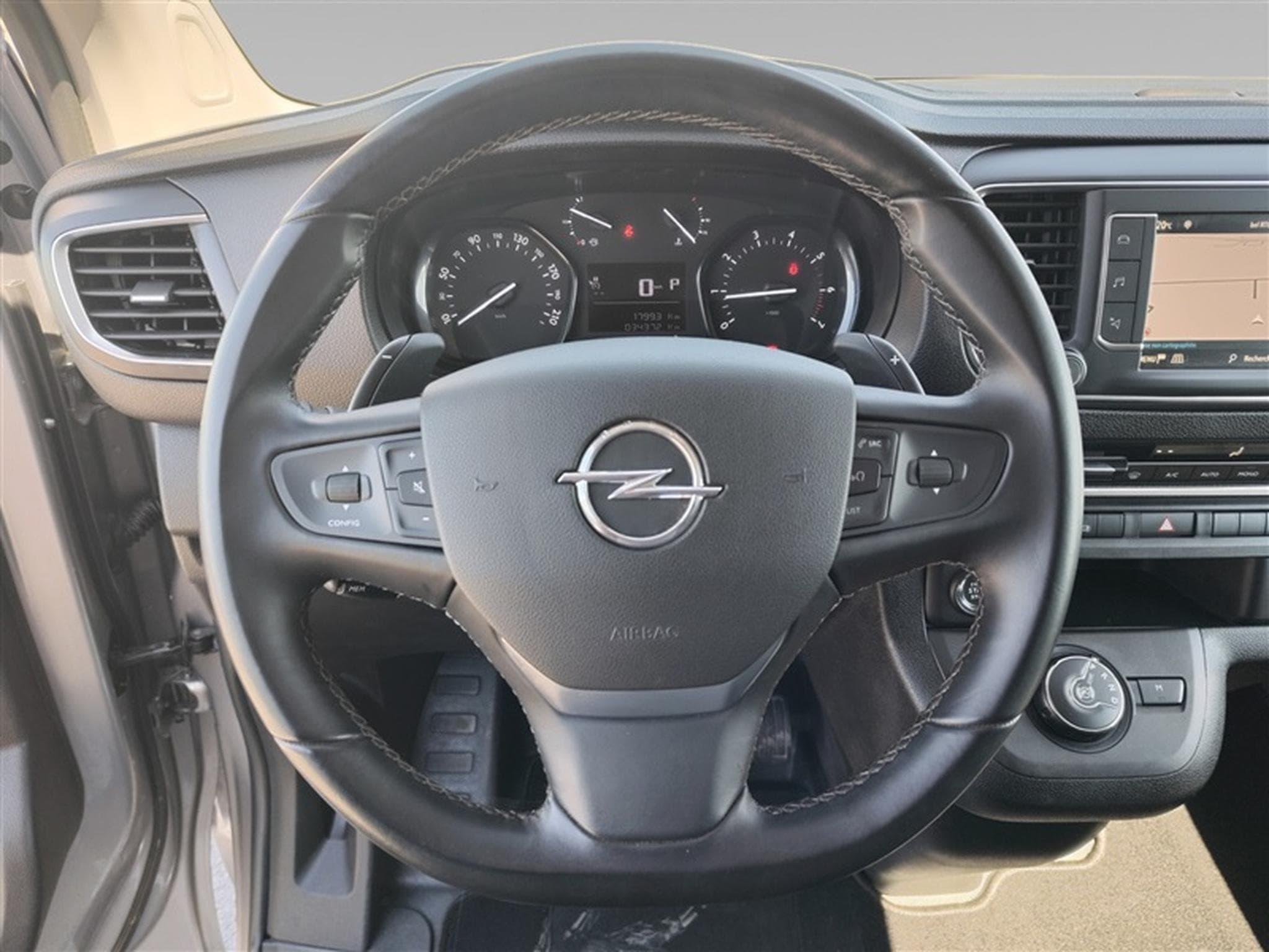 Opel Vivaro 2.0 TD L2H1 Edition AUTO/NAVI/PDC (2023) - Foto 9