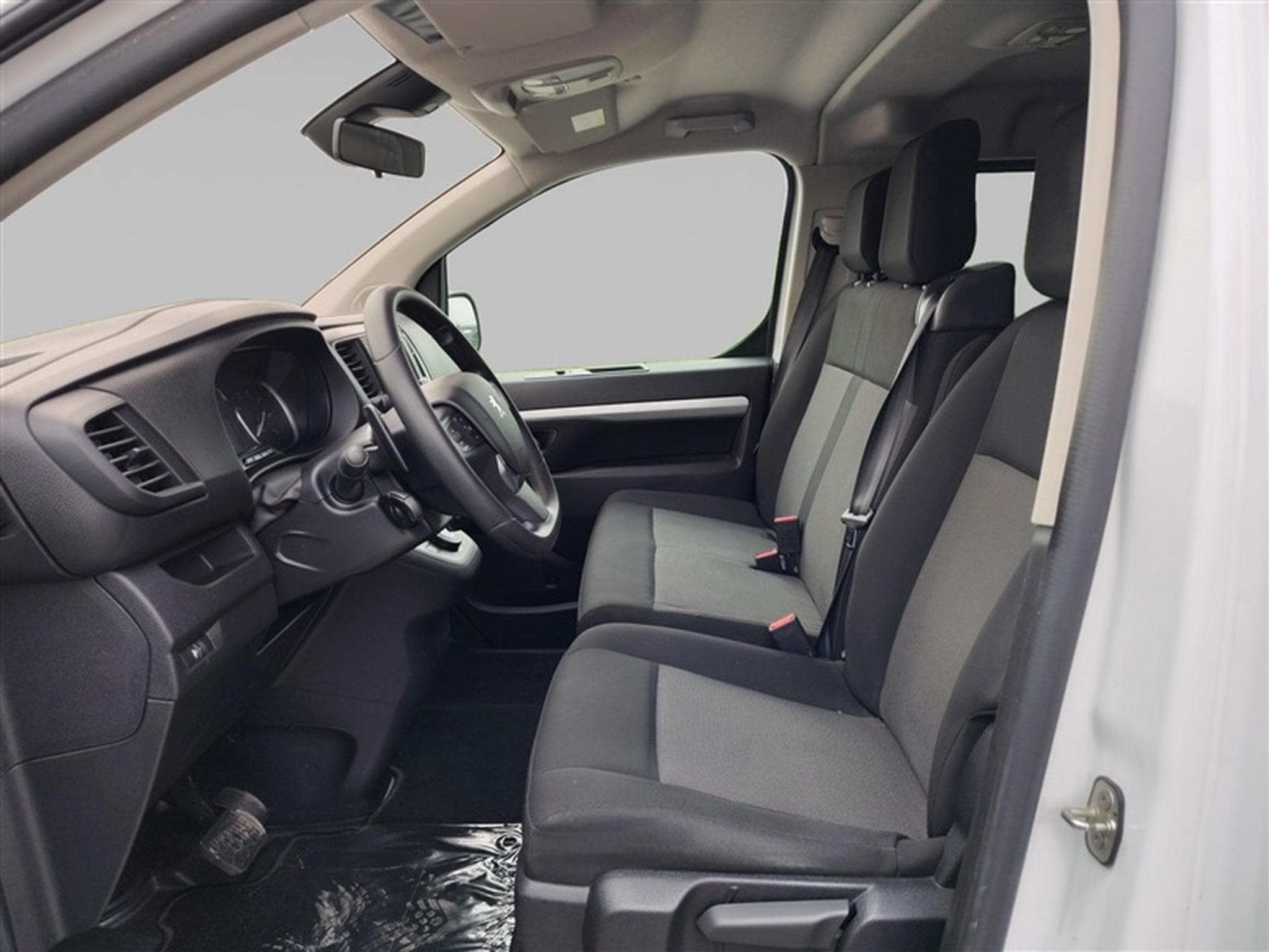 Peugeot Expert 2.0 BlueHDi 180 EAT8 L3 DBLE CAB 6PL. NAVI / CLIM / TEL (2023) - Foto 7