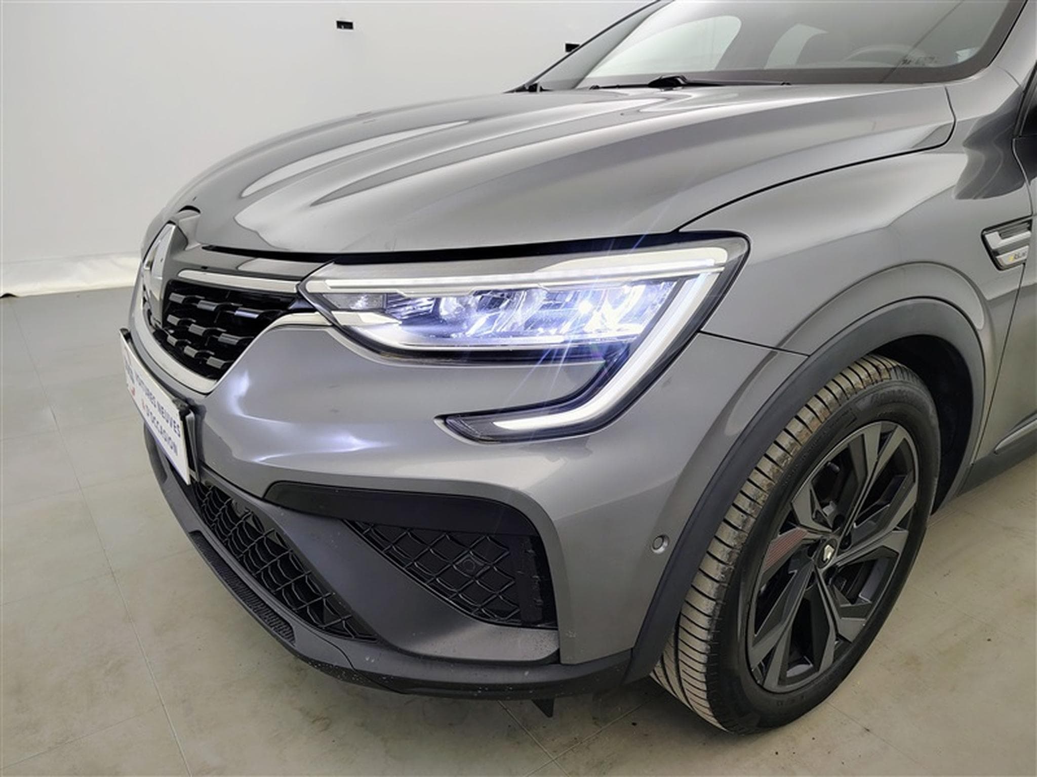 Renault Arkana 1.3 TCe 160Cv EDC RS Line NAVI / CARPLAY / CAMERA / TO PANO (2023) - Foto 15