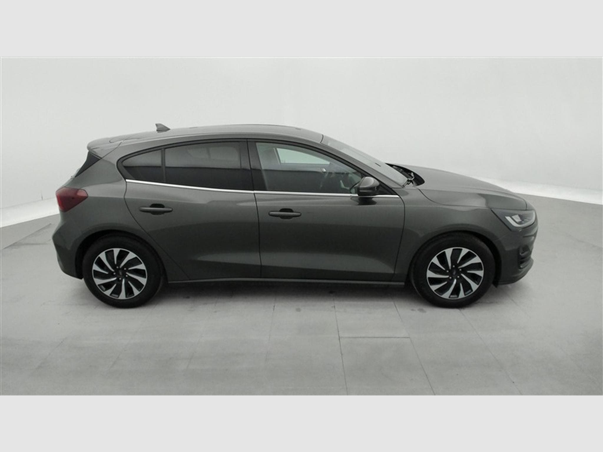 Ford Focus 1.5 EcoBlue Titanium X NAVI/LED/JA/PDC (2024) - Photo 24