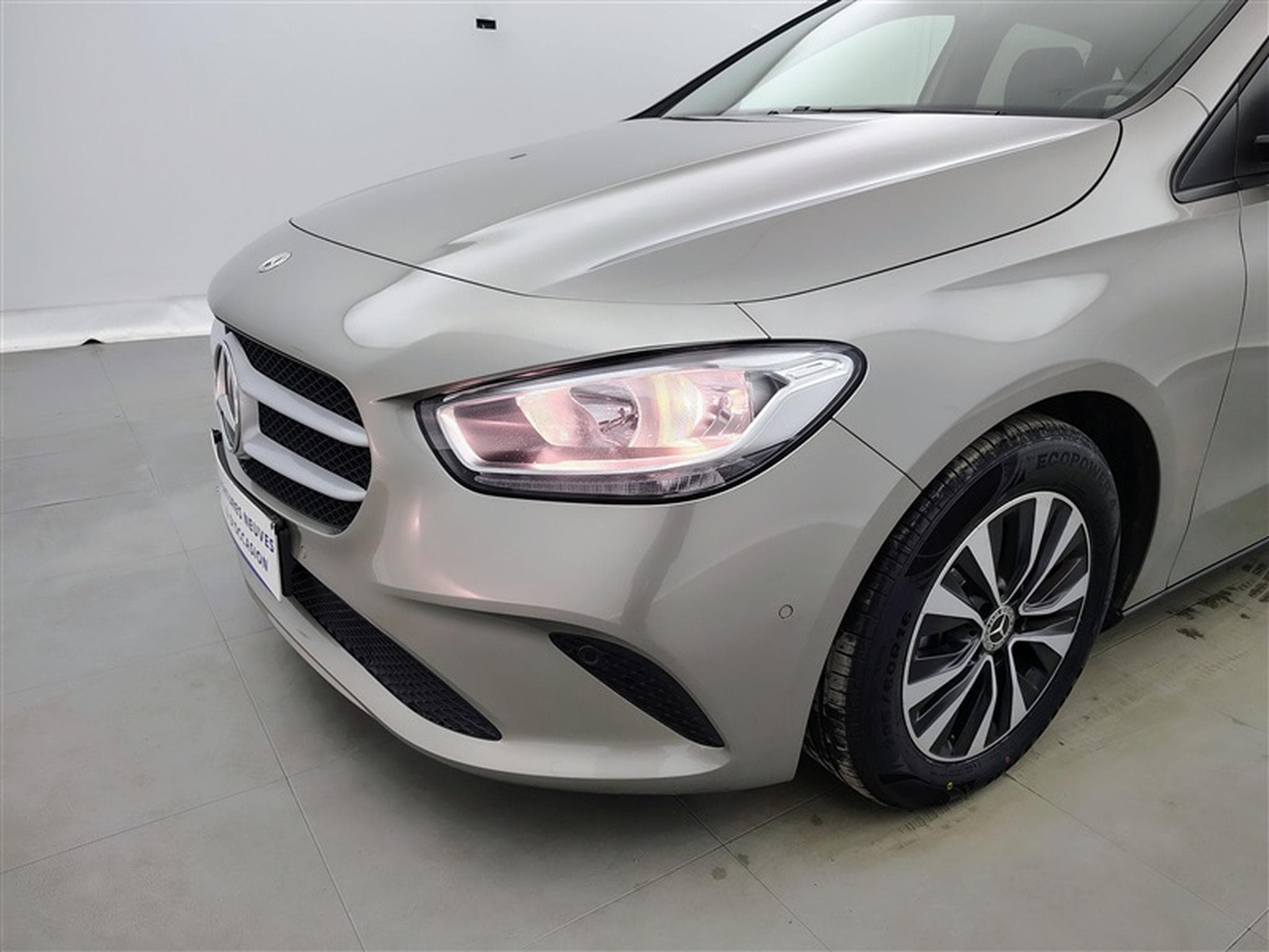 Mercedes B 180 B 180 7G-Tronic Business *NAVI/CUIR PARTIEL/PDC AV+AR* (2020) - Foto 15