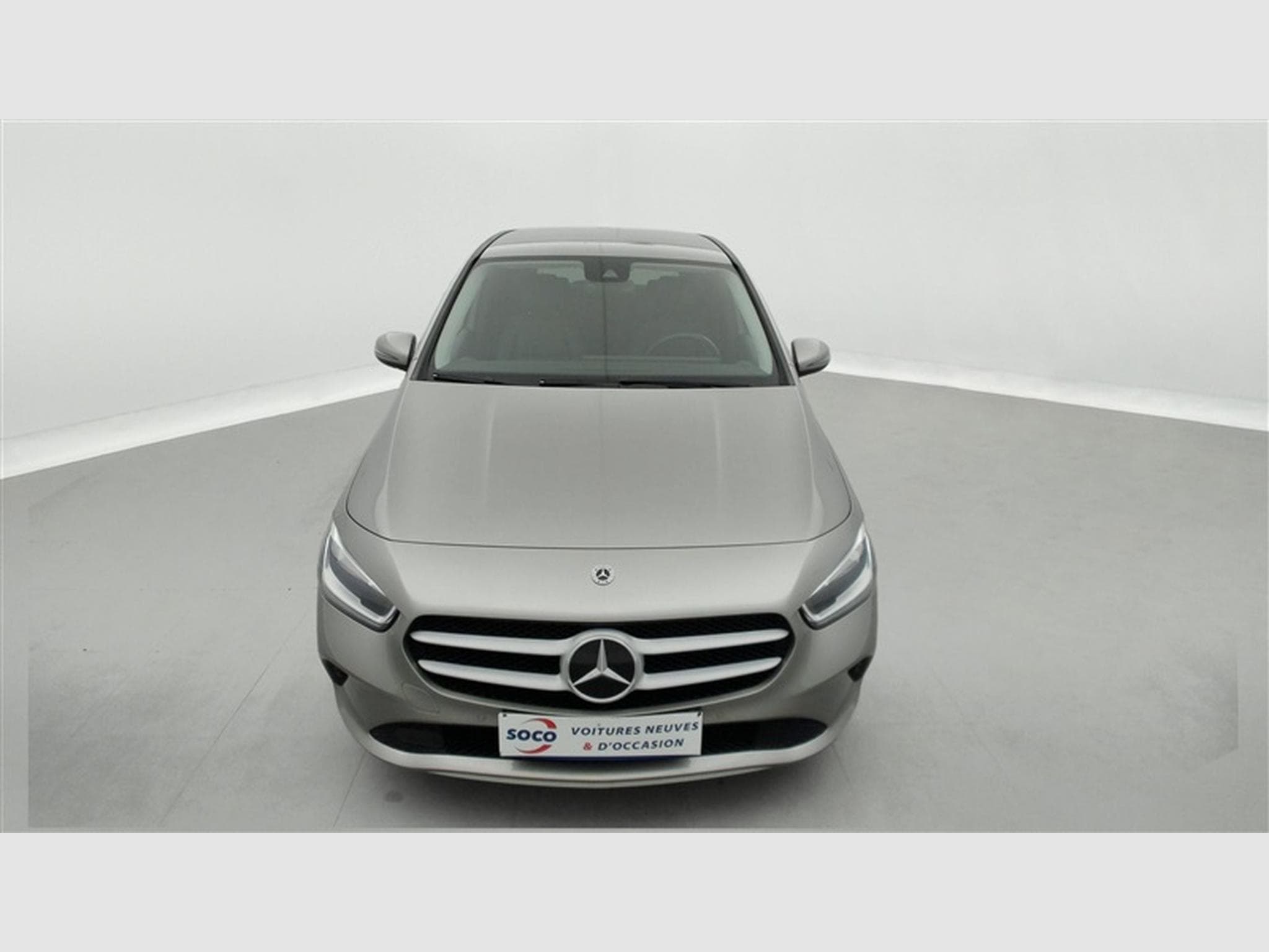 Mercedes B 180 B 180 7G-Tronic Business *NAVI/CUIR PARTIEL/PDC AV+AR* (2020) - Foto 4