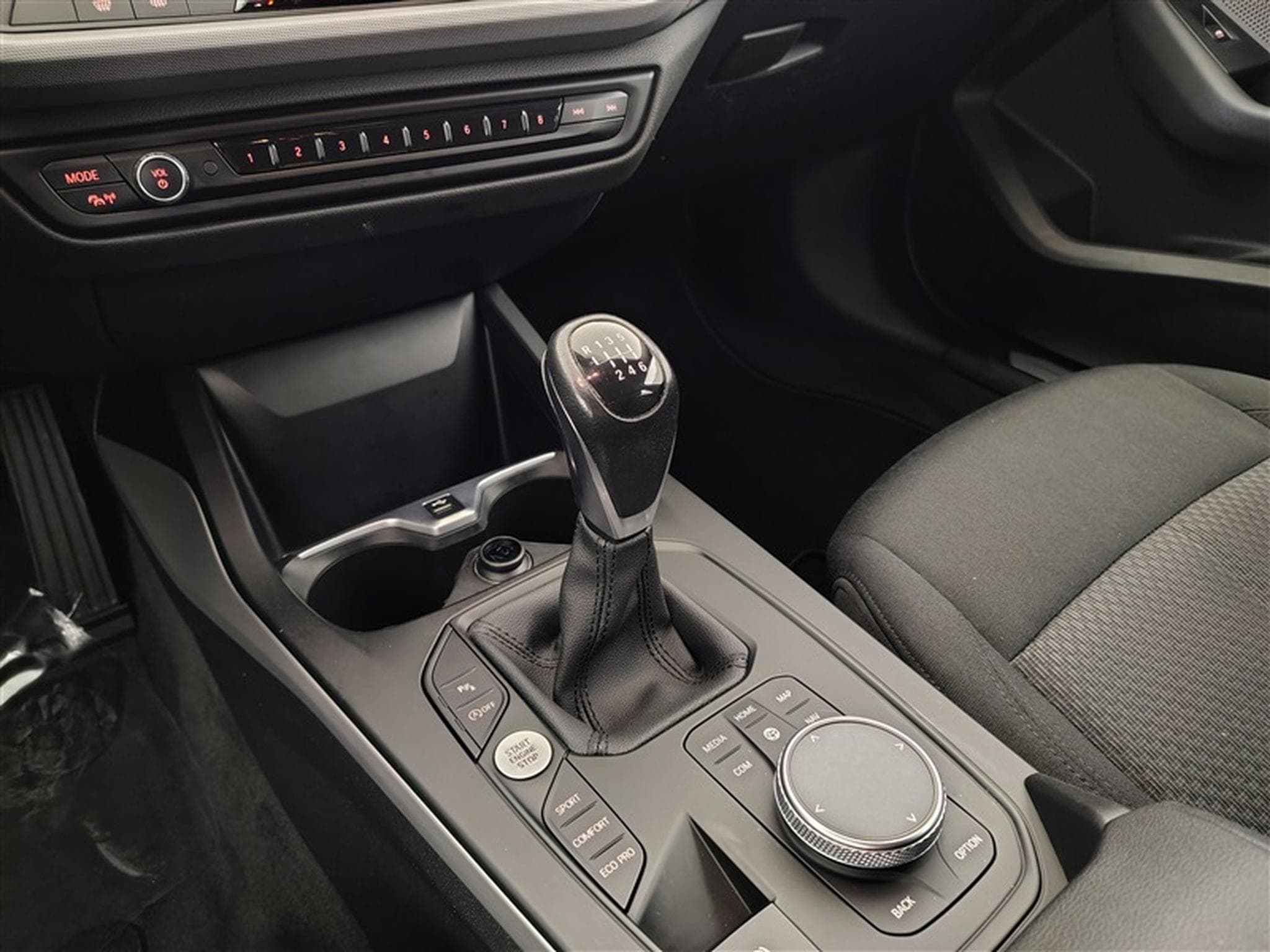 BMW 116 116 d Business NAVI/FULL LED/JA/PDC (2022) - Photo 12