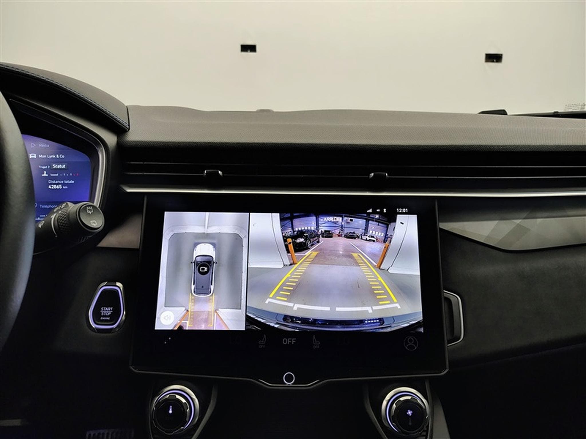 Lynk & Co 01 1.5 Turbo PHEV NAVI / FULL LED / TOIT PANO / CAMERA / JA 20" (2022) - Foto 18