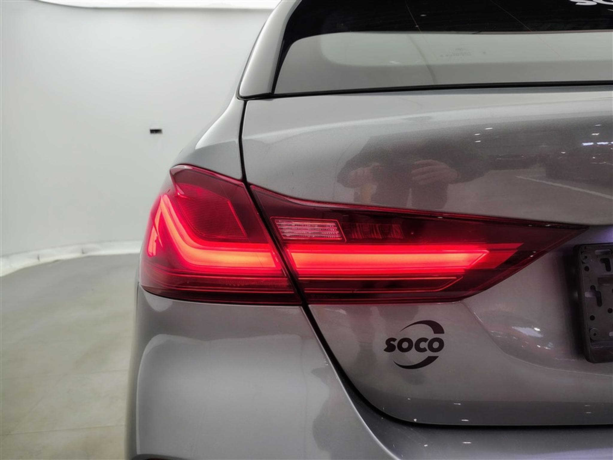 BMW 118 iA Business NAVI / FULL LED / PDC AV-AR (2023) - Foto 16