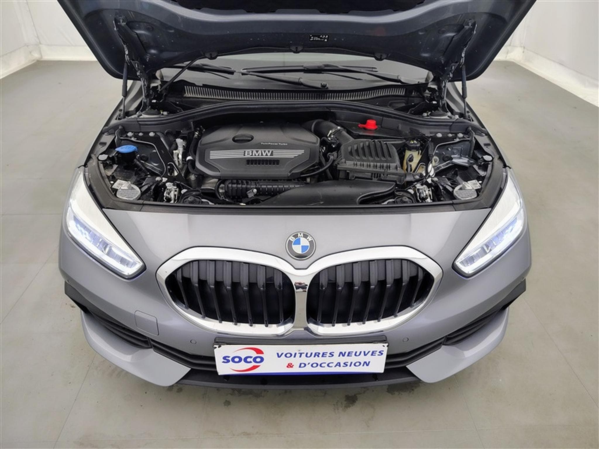 BMW 118 iA Business NAVI / FULL LED / PDC AV-AR (2023) - Foto 19