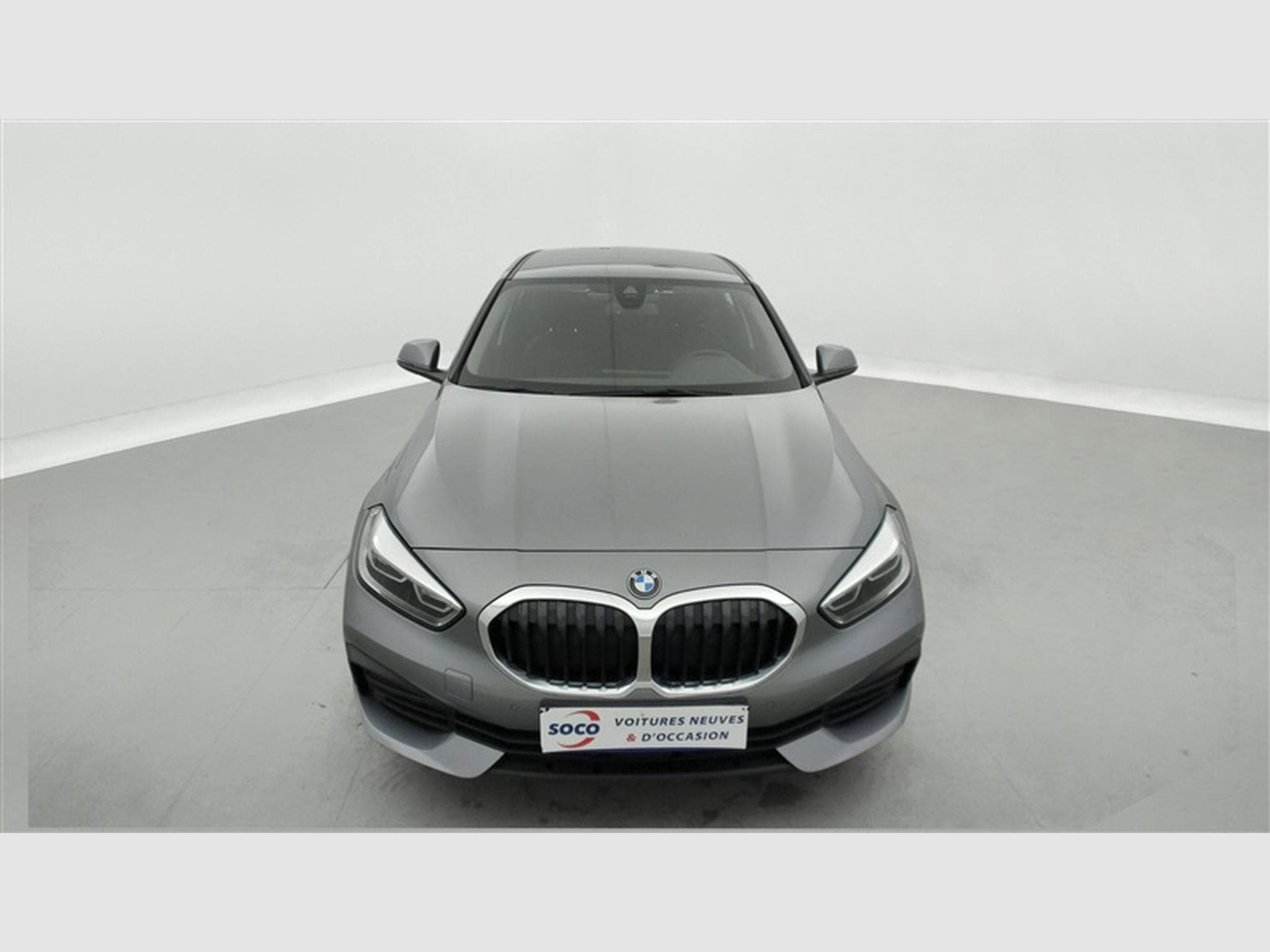 BMW 118 iA Business NAVI / FULL LED / PDC AV-AR (2023) - Foto 4