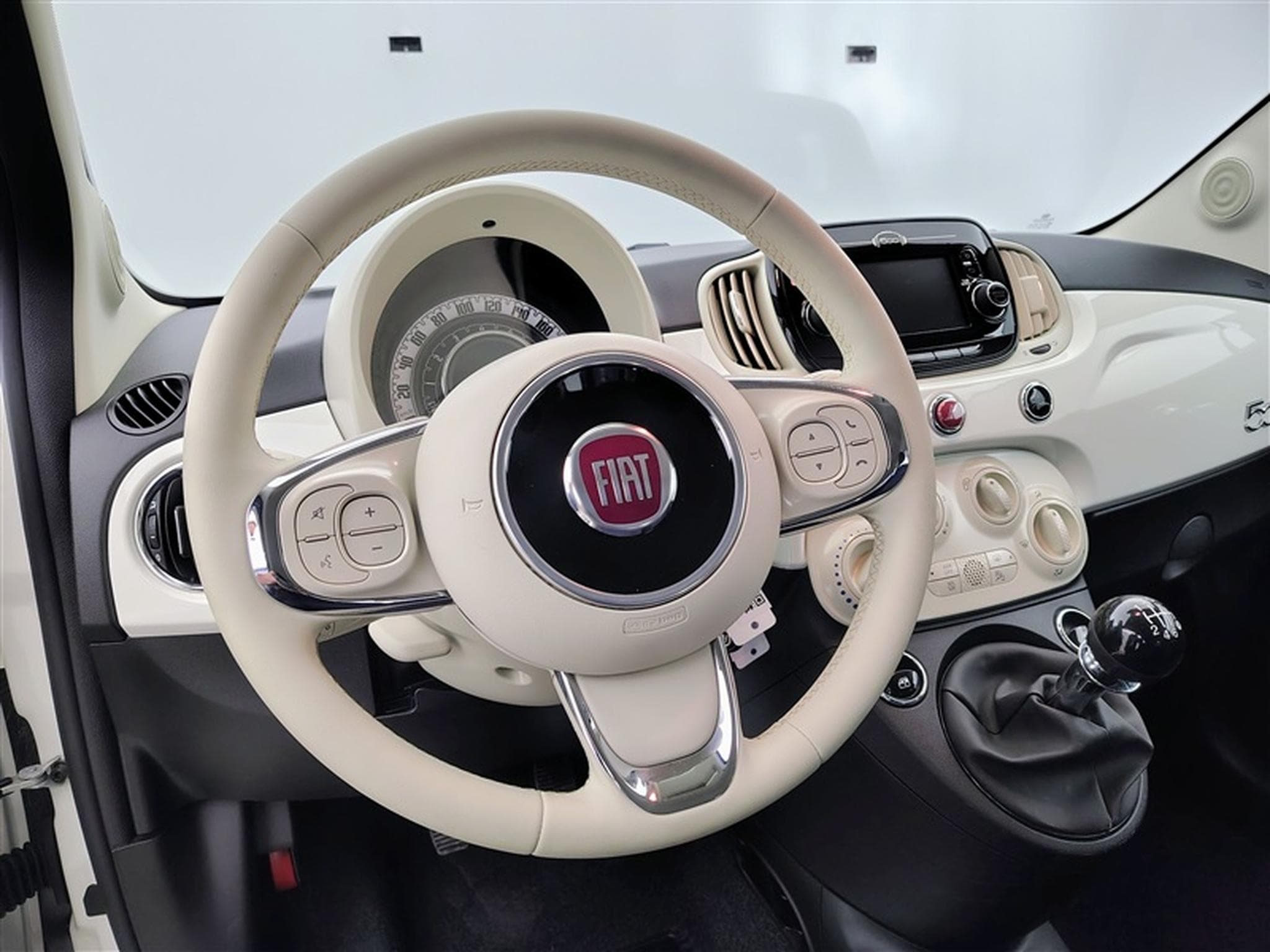 Fiat 500 1.0i MHEV (2022) - Foto 9