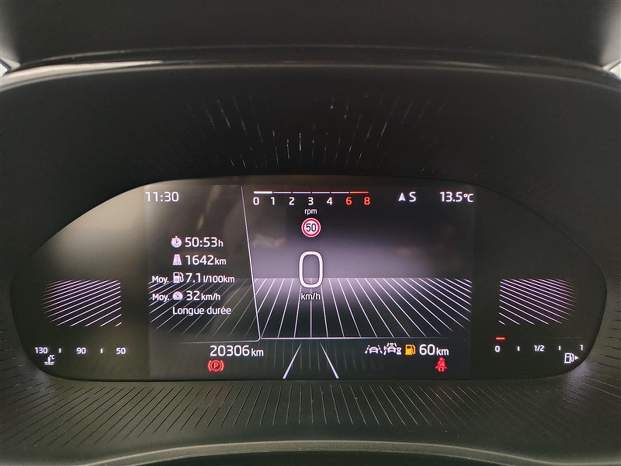 Skoda Fabia 1.0 TSI 95Cv Young Edition CARPLAY / CAMERA / FULL LED / ALU (2025) - Foto 10