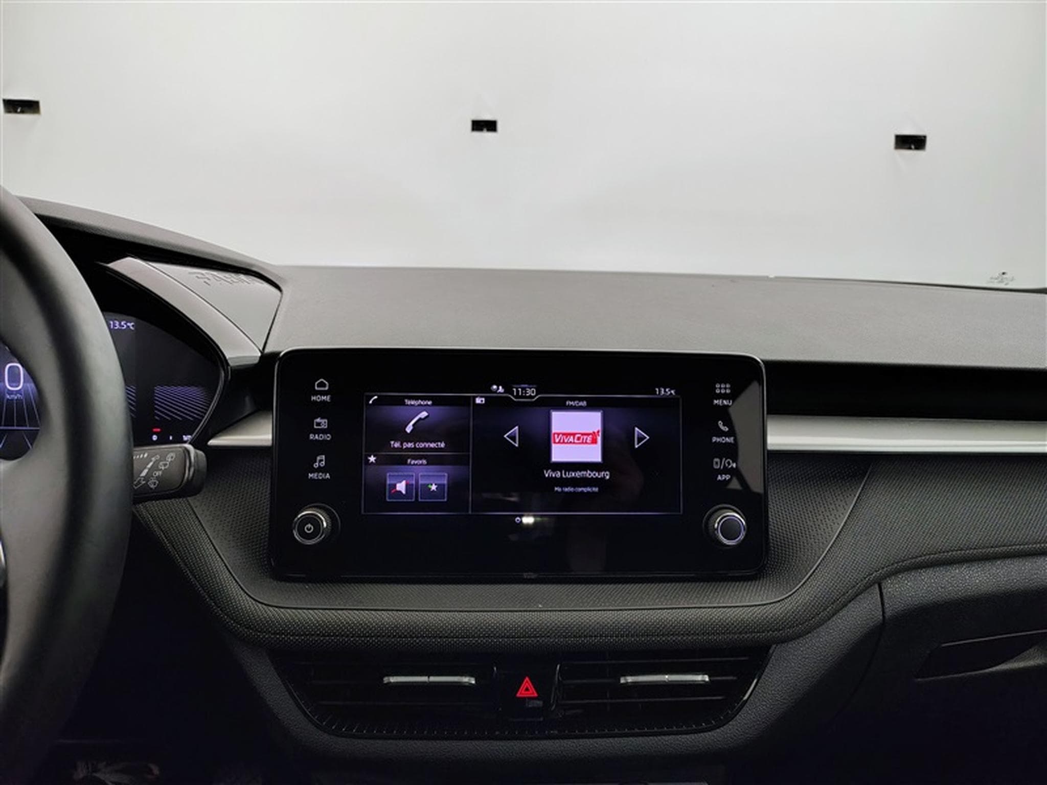 Skoda Fabia 1.0 TSI 95Cv Young Edition CARPLAY / CAMERA / FULL LED / ALU (2025) - Foto 11