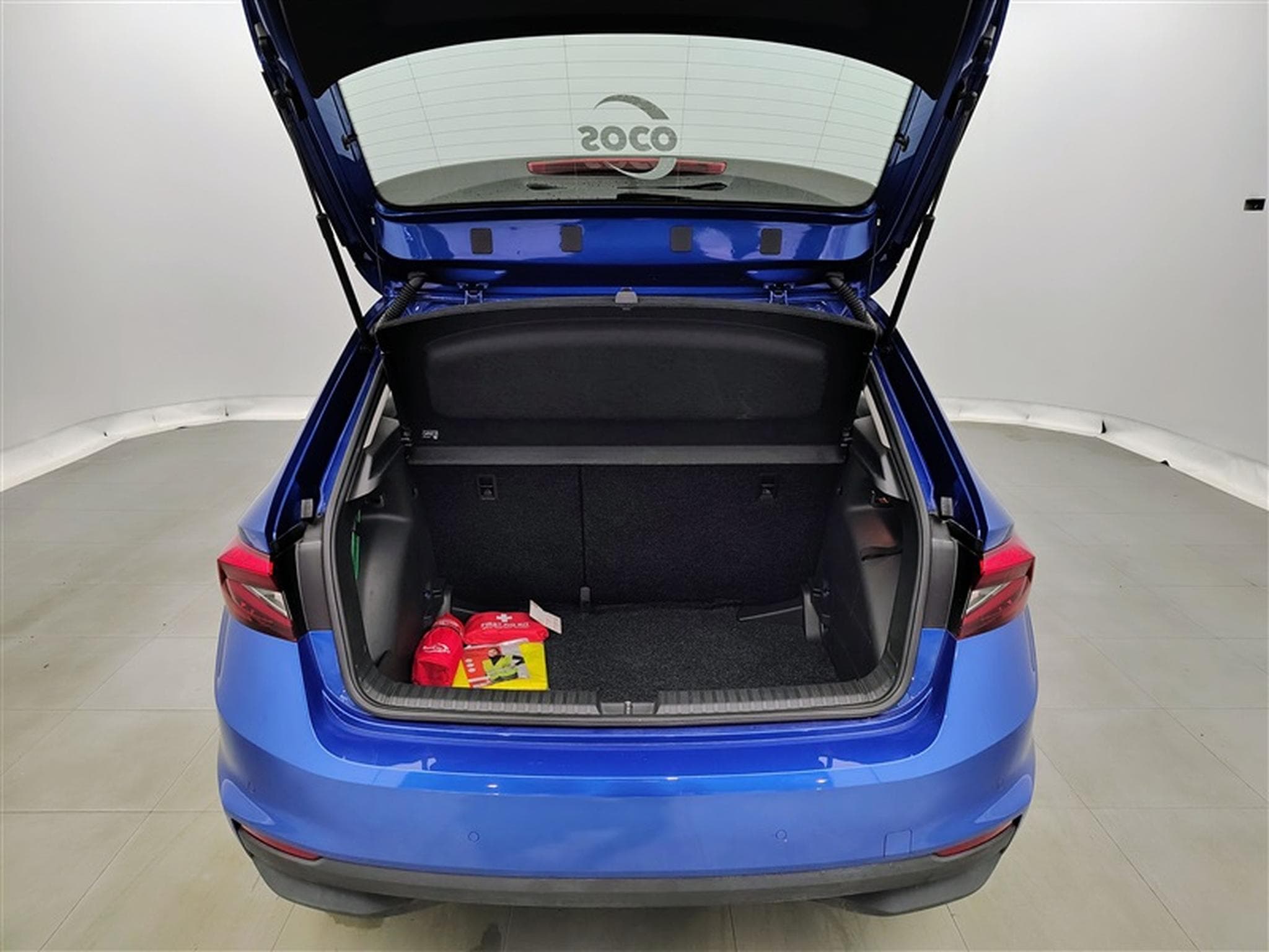 Skoda Fabia 1.0 TSI 95Cv Young Edition CARPLAY / CAMERA / FULL LED / ALU (2025) - Foto 14