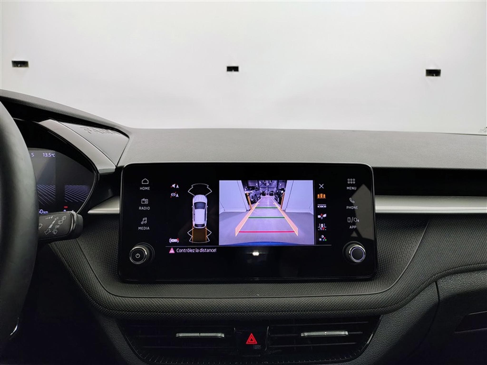Skoda Fabia 1.0 TSI 95Cv Young Edition CARPLAY / CAMERA / FULL LED / ALU (2025) - Foto 18