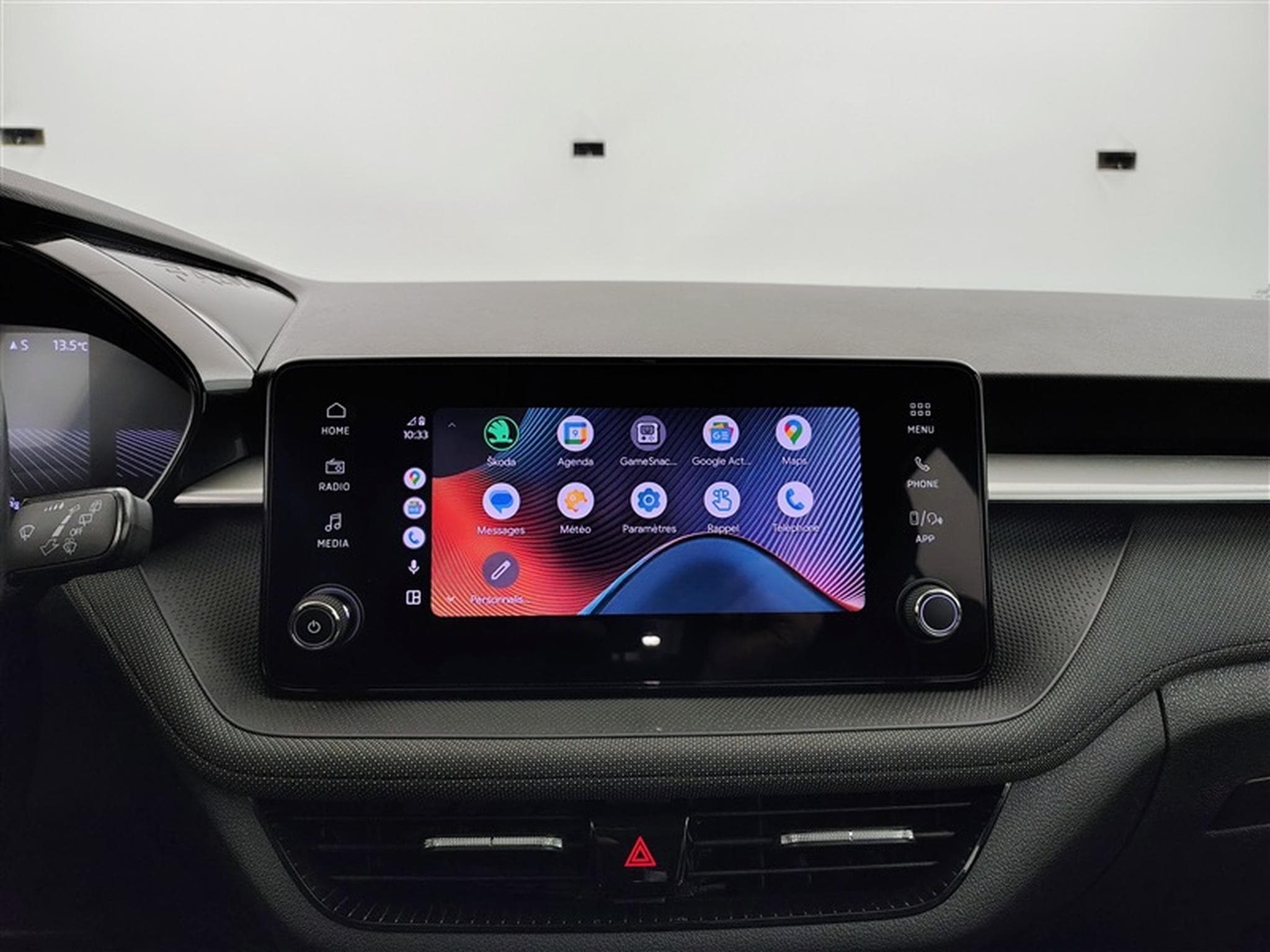 Skoda Fabia 1.0 TSI 95Cv Young Edition CARPLAY / CAMERA / FULL LED / ALU (2025) - Foto 20