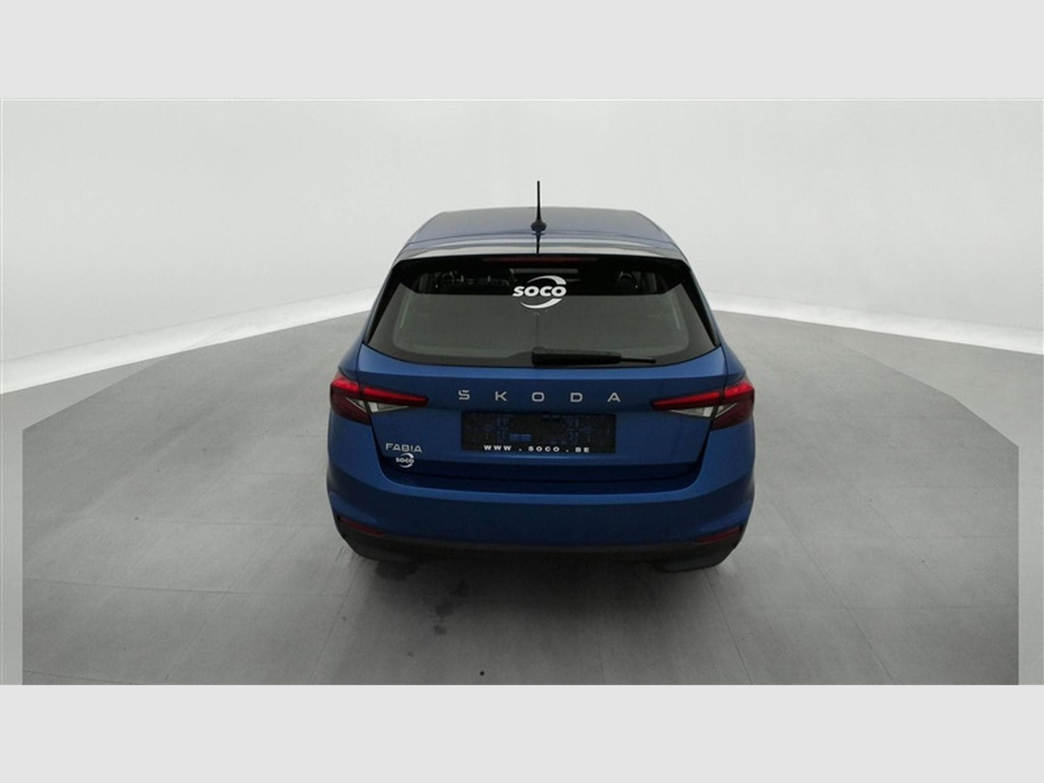 Skoda Fabia 1.0 TSI 95Cv Young Edition CARPLAY / CAMERA / FULL LED / ALU (2025) - Foto 5
