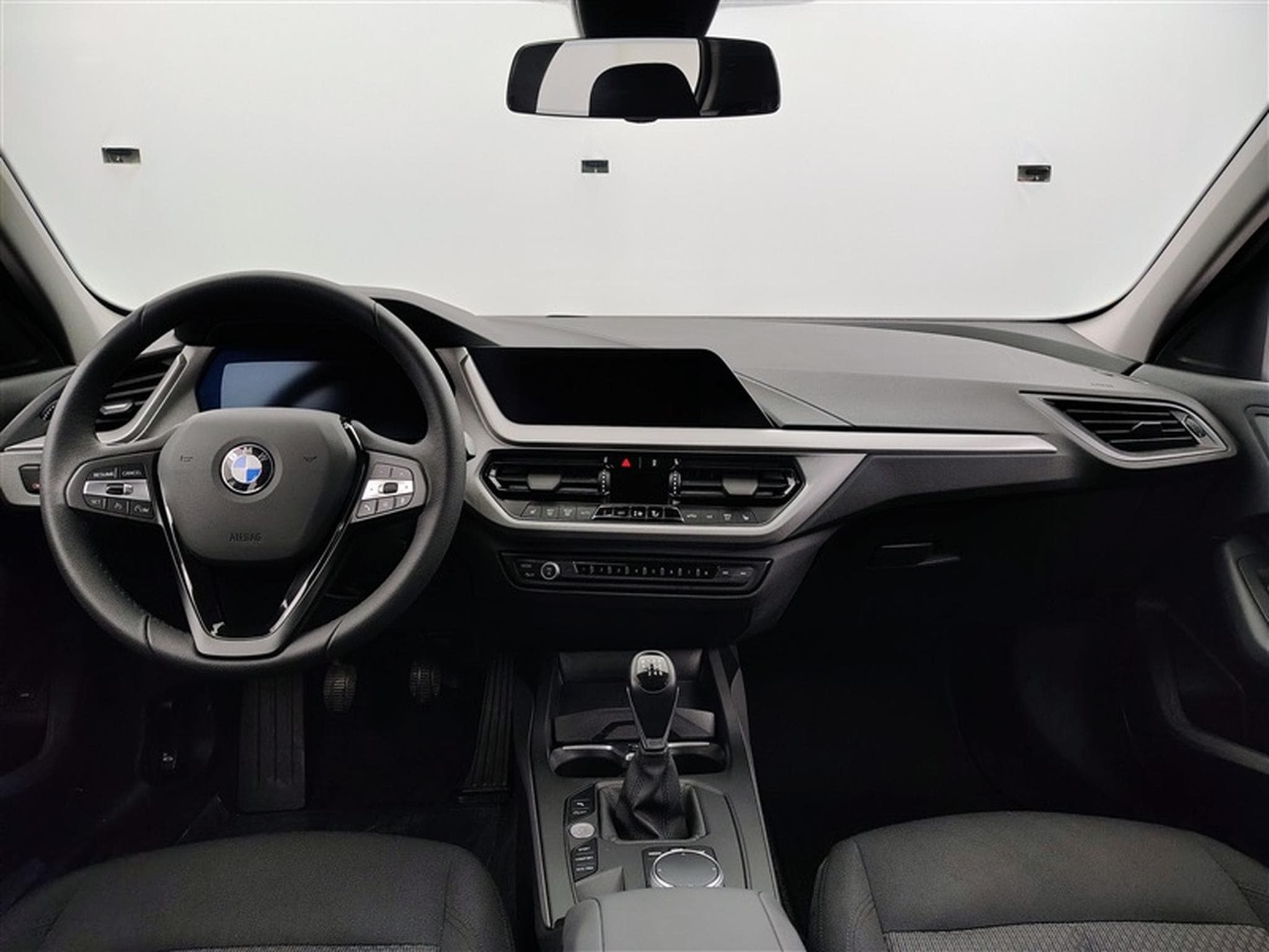 BMW 116 116 d Business NAVI/FULL LED/JA16/PDC (2023) - Foto 8
