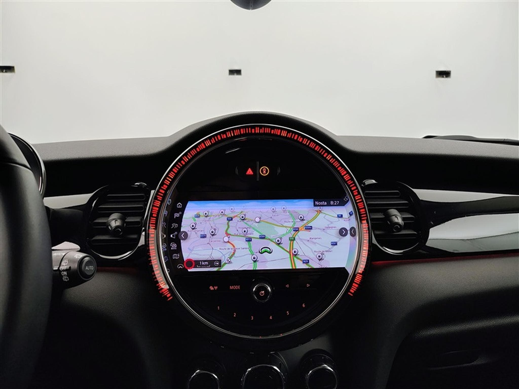 MINI Cooper 1.5A Cooper AUTO / NAVI PRO / FULL LED / ALU (2023) - Foto 11