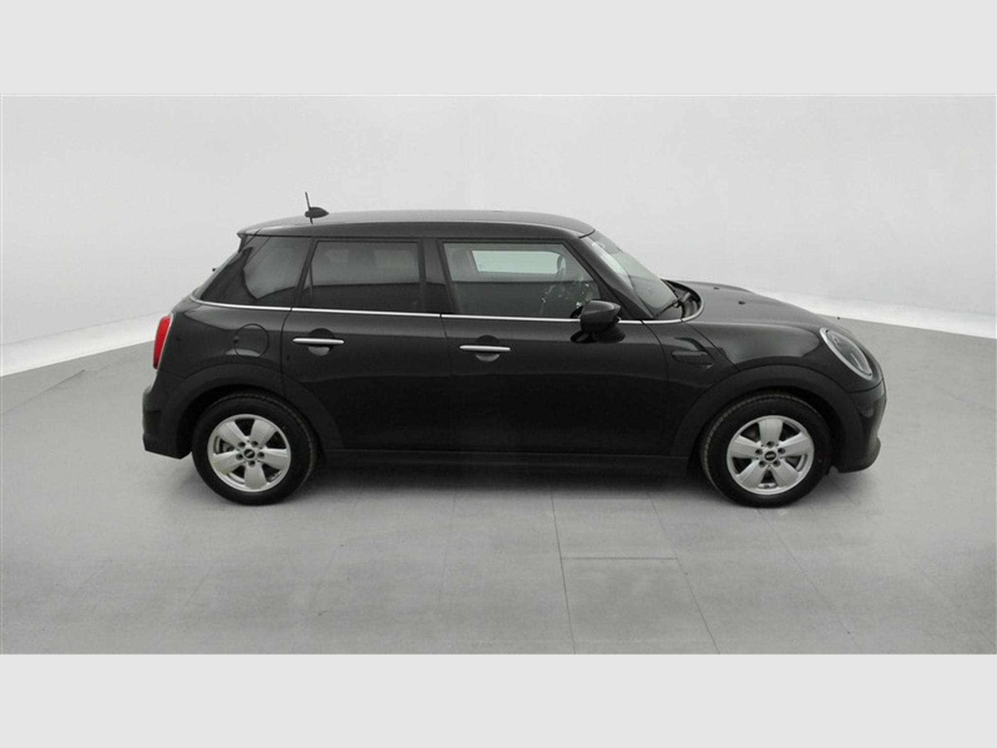 MINI Cooper 1.5A Cooper AUTO / NAVI PRO / FULL LED / ALU (2023) - Foto 24