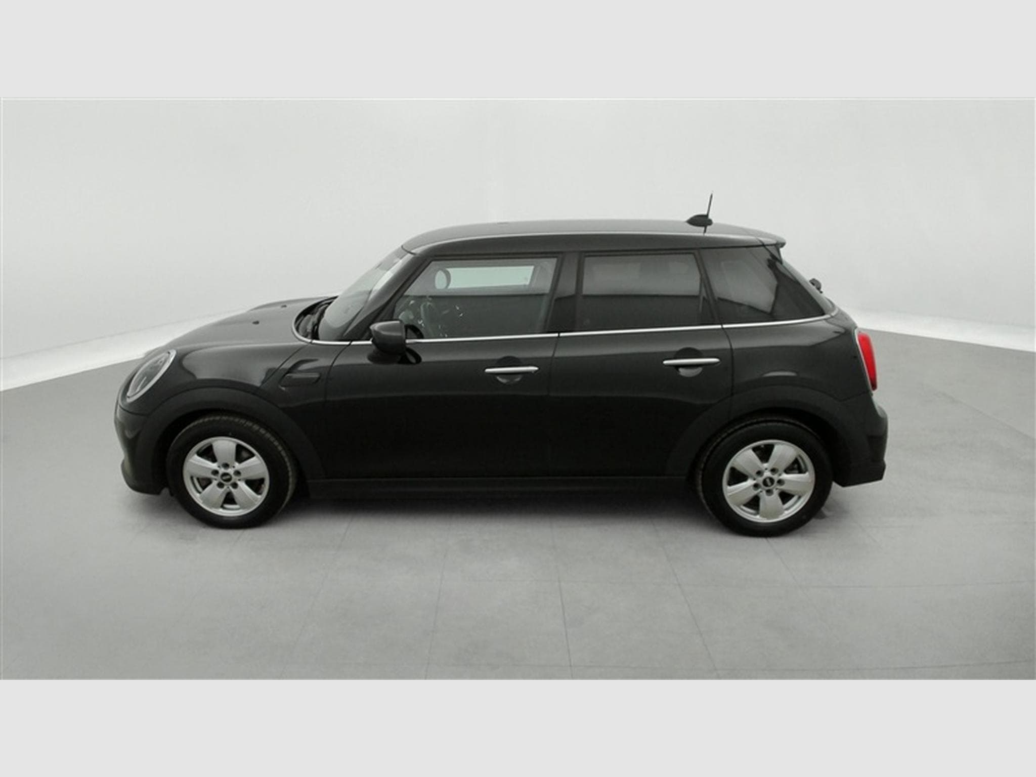 MINI Cooper 1.5A Cooper AUTO / NAVI PRO / FULL LED / ALU (2023) - Foto 3