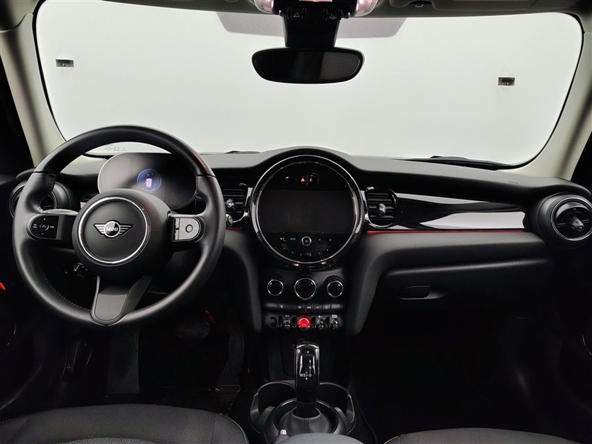 MINI Cooper 1.5A Cooper AUTO / NAVI PRO / FULL LED / ALU (2023) - Foto 8