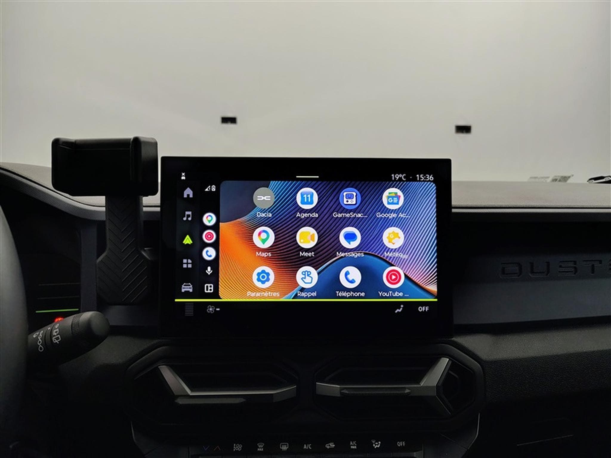 Dacia Duster 1.0 ECO-G Journey CARPLAY / FULL LED / CAMERA / JA 17" (2024) - Foto 19