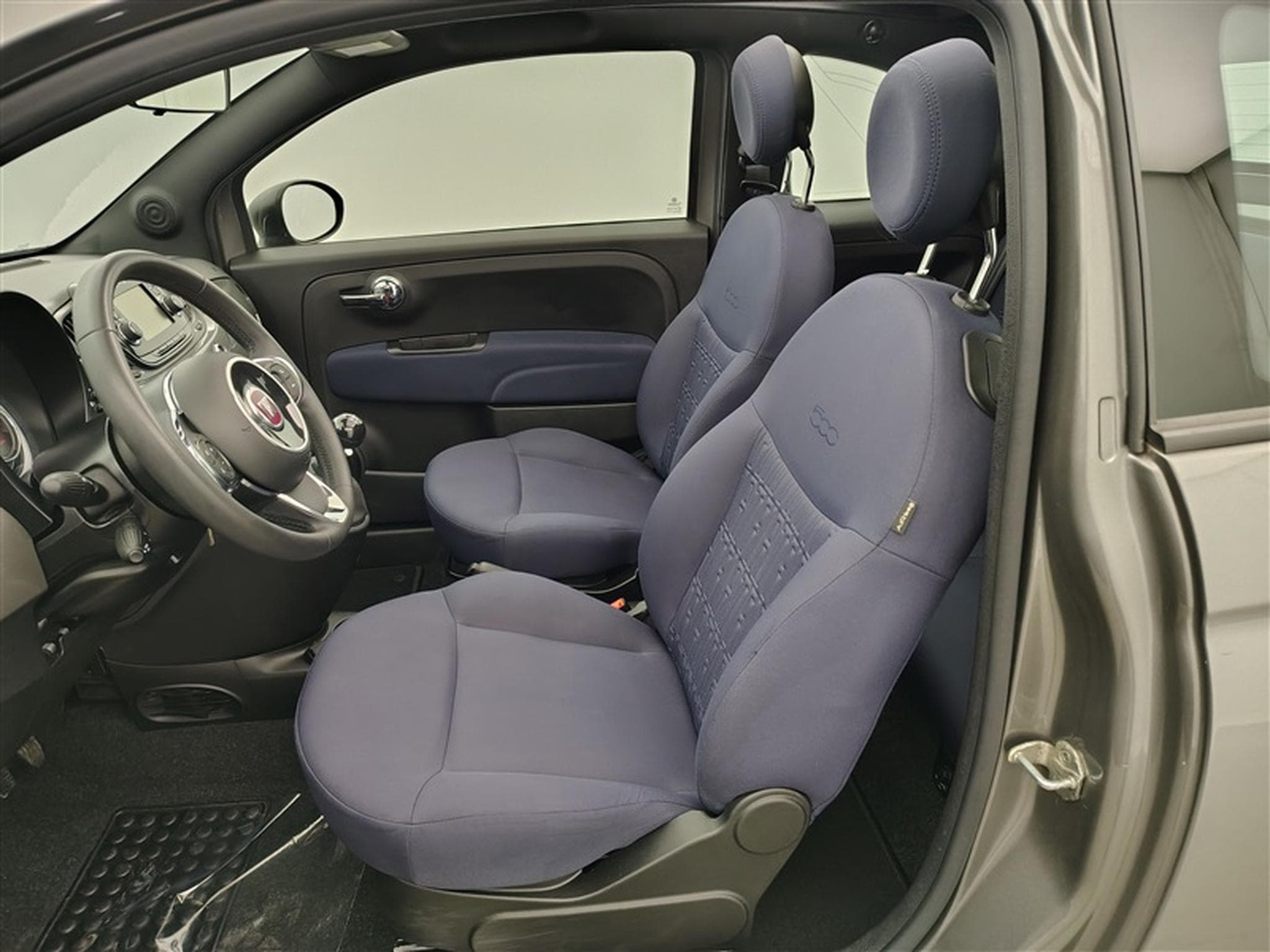 Fiat 500 1.0i MHEV Cult (2021) - Foto 7
