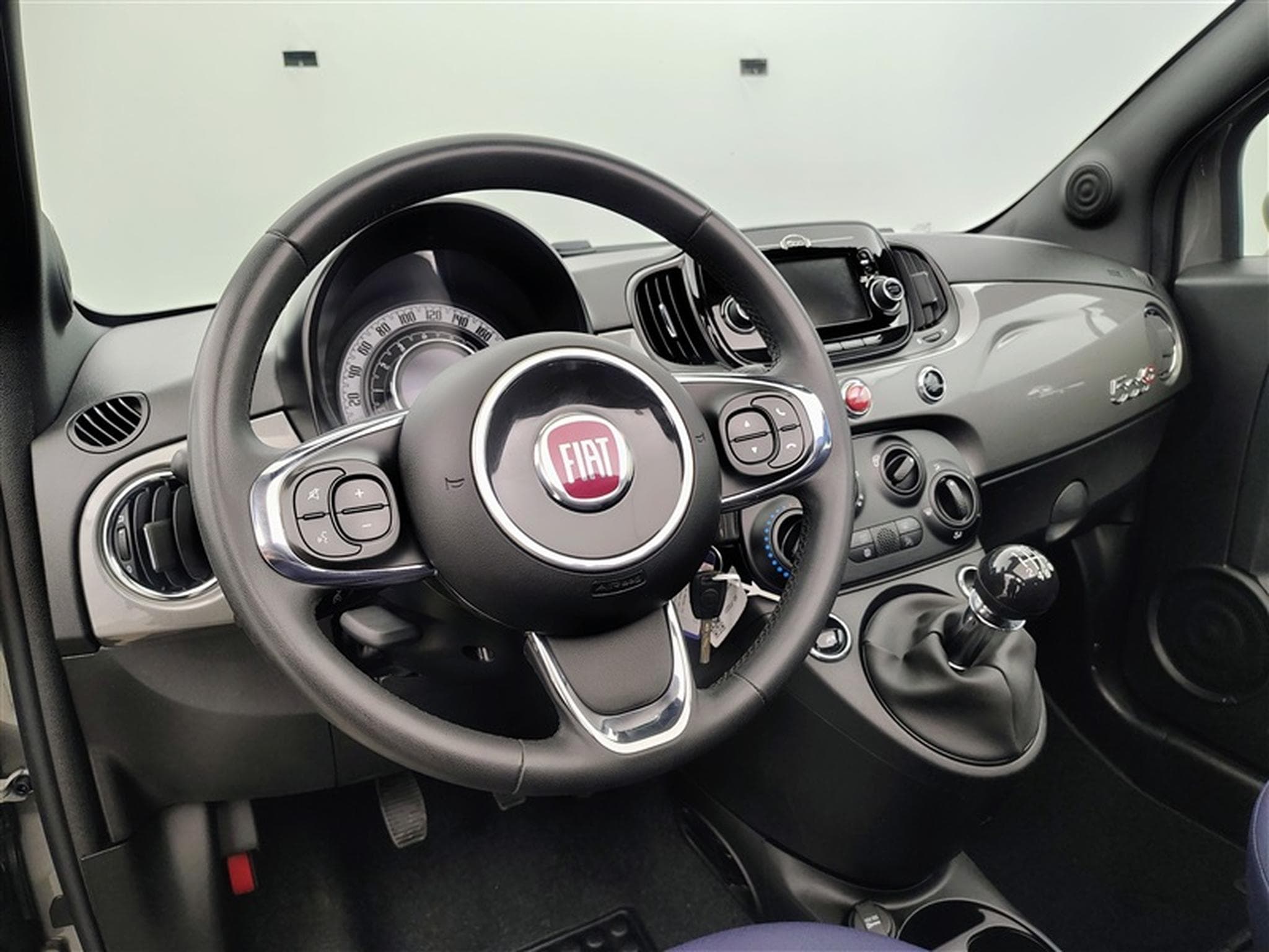 Fiat 500 1.0i MHEV Cult (2021) - Foto 8