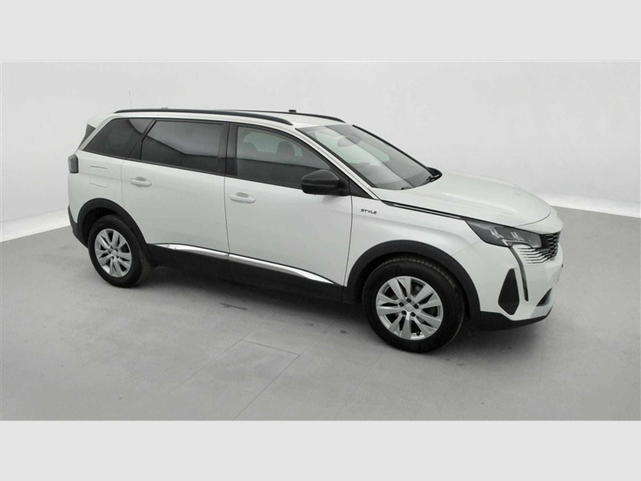 Peugeot 5008 1.2 PureTech STYLE/7PL/NAVI/FULL LED/JA17/PDC (2022) - Foto 24