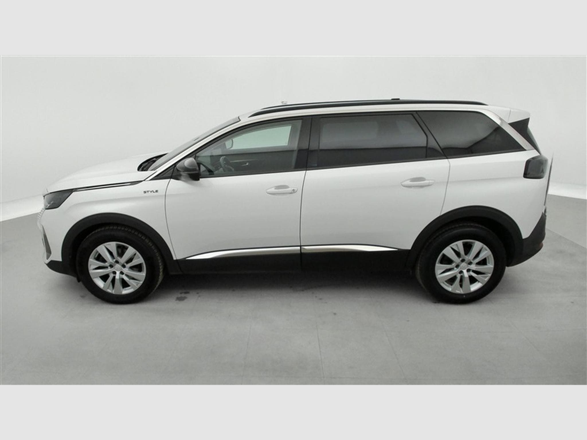 Peugeot 5008 1.2 PureTech STYLE/7PL/NAVI/FULL LED/JA17/PDC (2022) - Foto 3