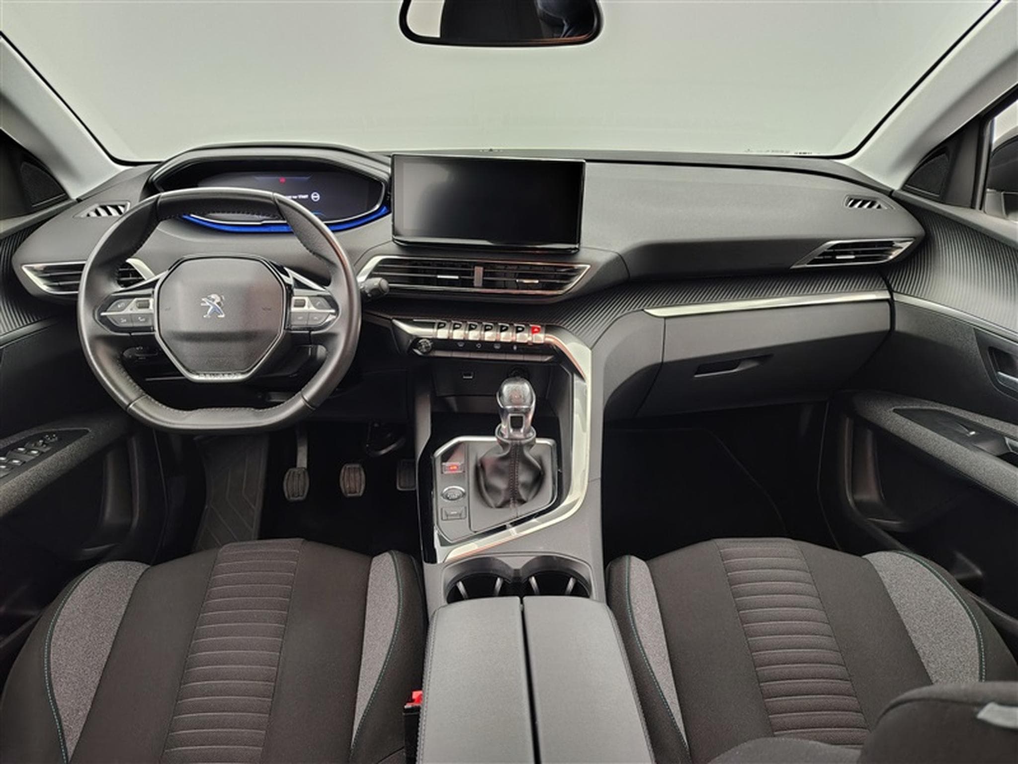 Peugeot 5008 1.2 PureTech STYLE/7PL/NAVI/FULL LED/JA17/PDC (2022) - Foto 8